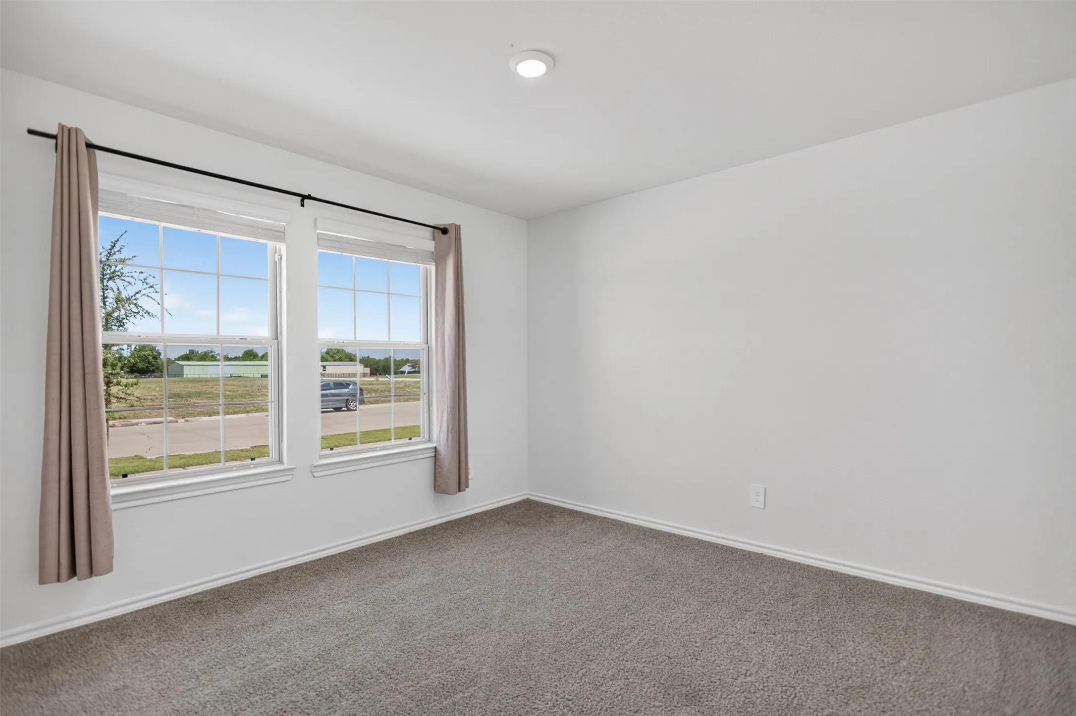 Single Family Residence For Rent in Rockwall County , 149 Boxwood Drive, Royse City, Texas 75189, 4 Bedroom, 2 Bathroom, 2 Garage spaces, 1,820 Sqft, built in 2024, mls#21363391, Real Estate Agent in Royse City, Homes For Rent in Rockwall county, Homes For Rent in Royse City, Realtor in Royse City Texas, Real Estate Brokerage Independent Realty Texas, Luminita Cordes Realtor