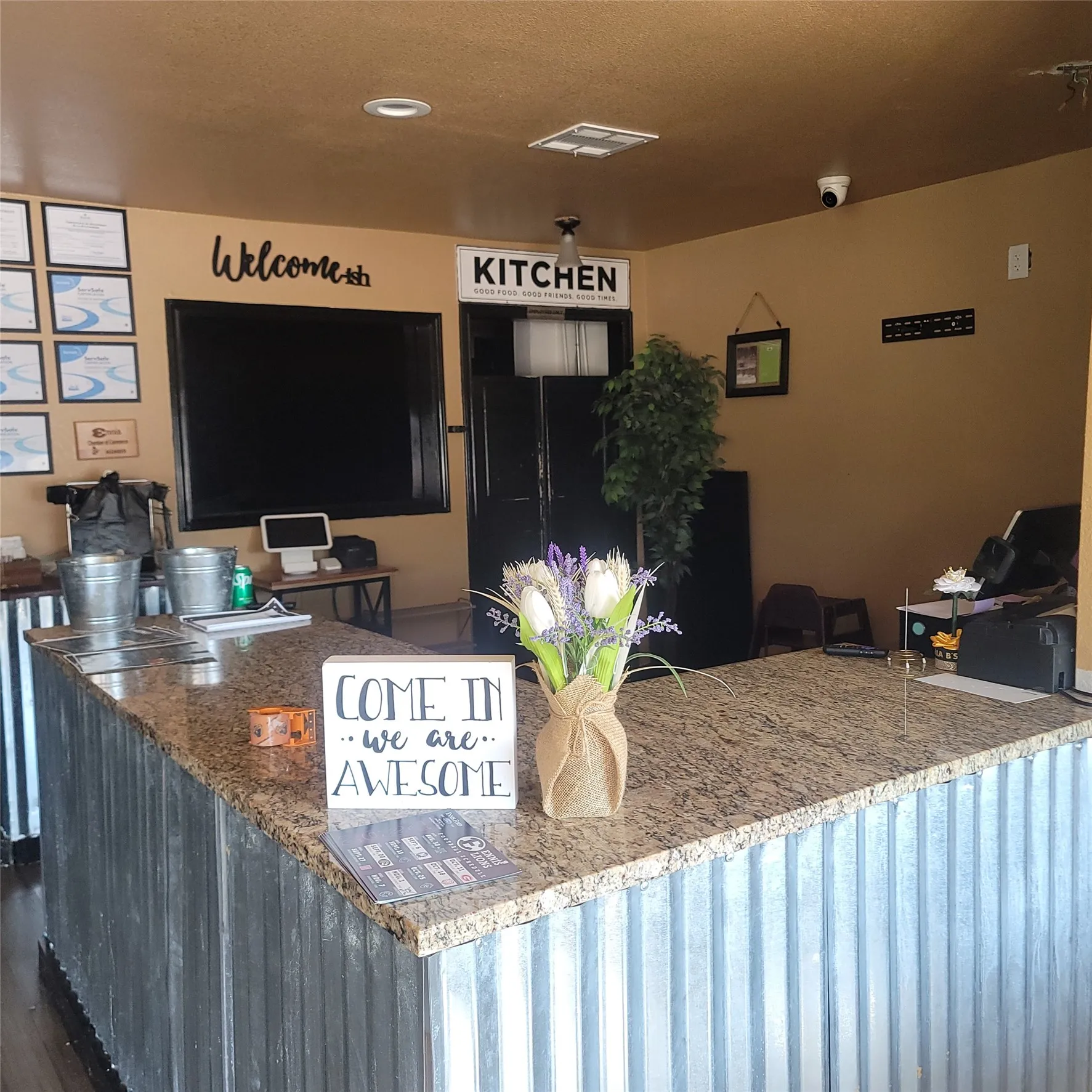 Retail For Rent in Ellis County , 808 W Ennis Avenue, Ennis, Texas 75119, 0, 0, Garage spaces, 0 Sqft, built in 1945, Price $4,500, mls#21363411, Real Estate Agent in Ennis, Homes For Rent in Ellis county, Homes For Rent in Ennis, Realtor in Ennis Texas, Real Estate Brokerage Independent Realty Texas, Luminita Cordes Realtor