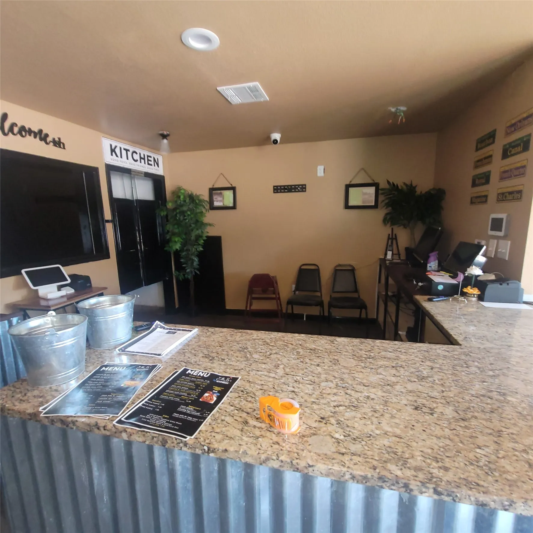 Retail For Rent in Ellis County , 808 W Ennis Avenue, Ennis, Texas 75119, 0, 0, Garage spaces, 0 Sqft, built in 1945, Price $4,500, mls#21363411, Real Estate Agent in Ennis, Homes For Rent in Ellis county, Homes For Rent in Ennis, Realtor in Ennis Texas, Real Estate Brokerage Independent Realty Texas, Luminita Cordes Realtor