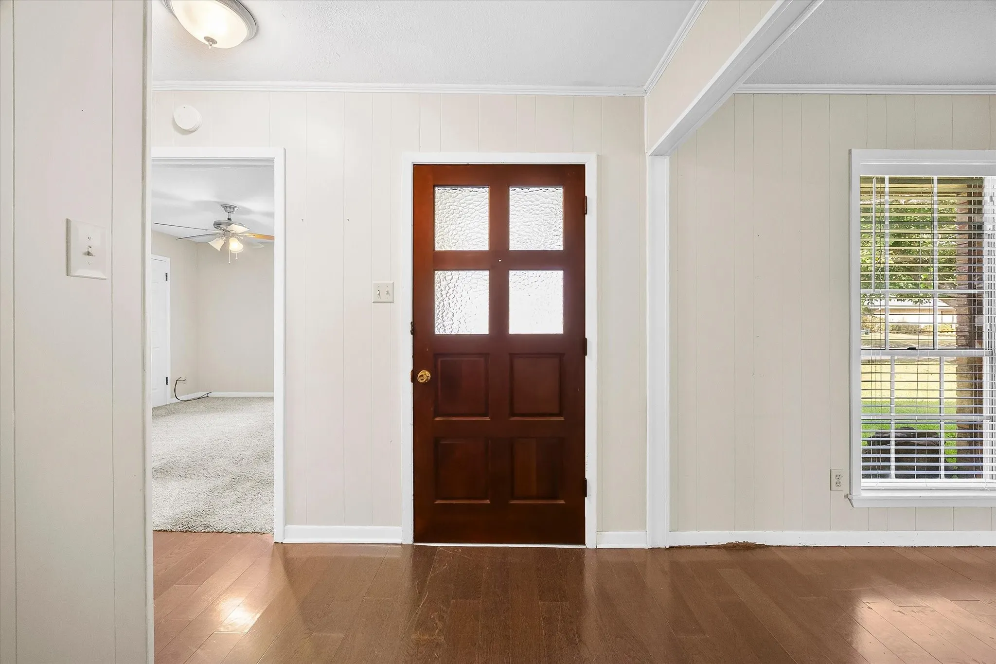 Single Family Residence For Sale in Hunt County , 2925 Melmar Park Street, Commerce, Texas 75428, 3 Bedroom, 2 Bathroom, 2 Garage spaces, 1,725 Sqft, built in 1970, mls#21363421, Real Estate Agent in Commerce, Homes For Sale in Hunt county, Homes For Sale in Commerce, Realtor in Commerce Texas, Real Estate Brokerage Independent Realty Texas, Luminita Cordes Realtor