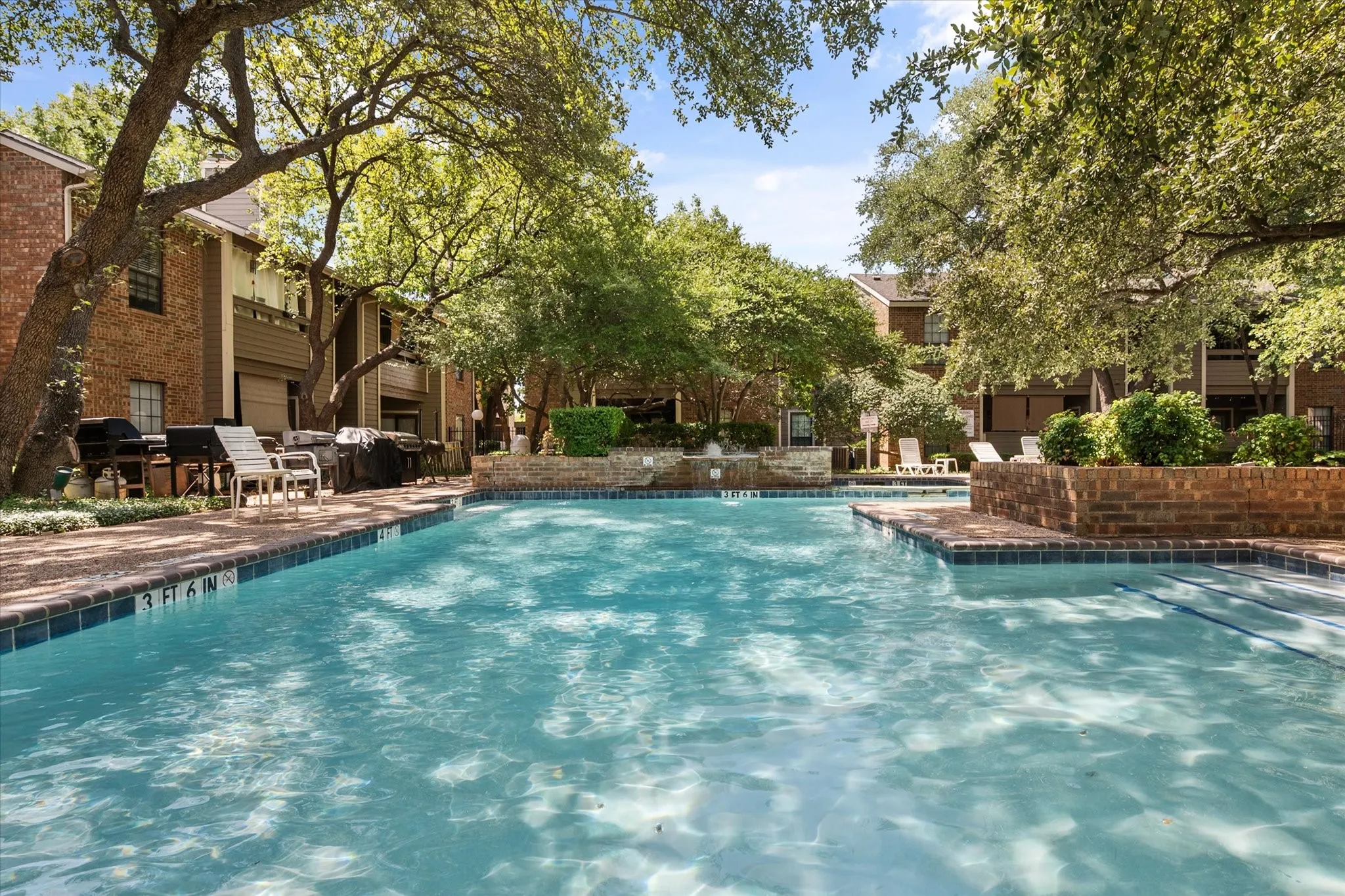 Condominium For Sale in Tarrant County , 1206 Riverchase Lane 149, Arlington, Texas 76011, 2 Bedroom, 2 Bathroom, Garage spaces, 1,085 Sqft, built in 1983, mls#21363385, Real Estate Agent in Arlington, Homes For Sale in Tarrant county, Homes For Sale in Arlington, Realtor in Arlington Texas, Real Estate Brokerage Independent Realty Texas, Luminita Cordes Realtor