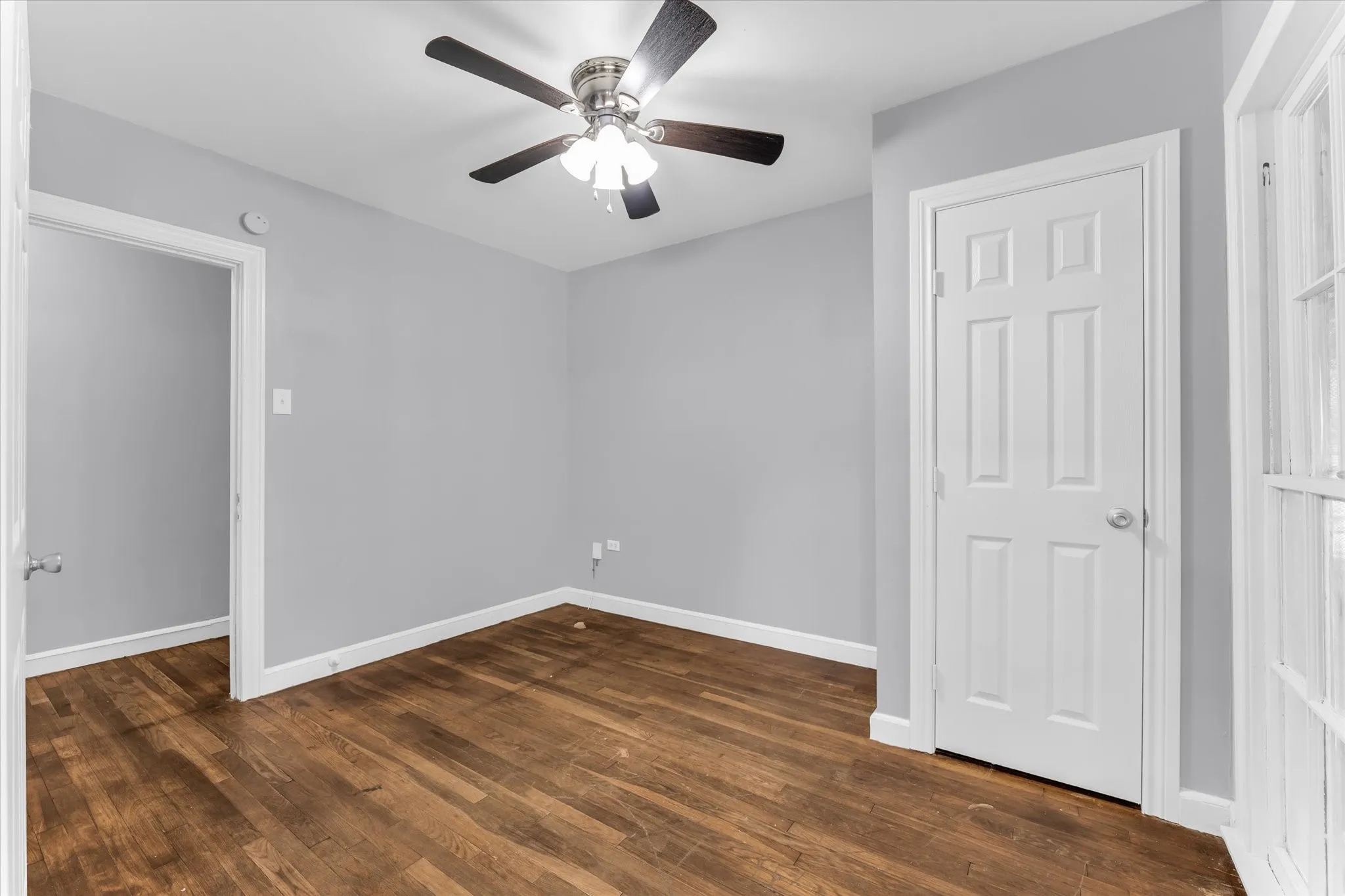 Single Family Residence For Sale in Mc Lennan County , 2701 Fort Avenue, Waco, Texas 76707, 4 Bedroom, 2 Bathroom, Garage spaces, 1,764 Sqft, built in 1938, mls#21358329, Real Estate Agent in Waco, Homes For Sale in Mc Lennan county, Homes For Sale in Waco, Realtor in Waco Texas, Real Estate Brokerage Independent Realty Texas, Luminita Cordes Realtor
