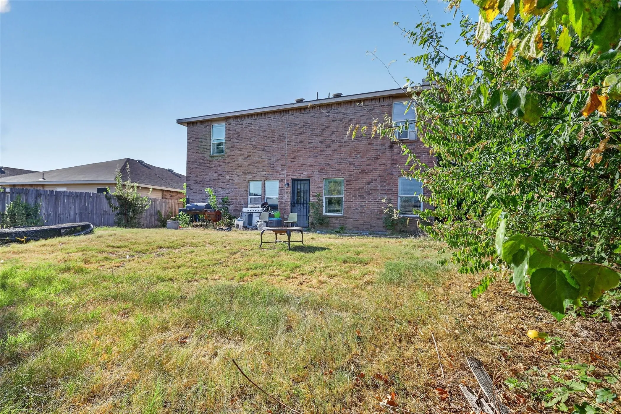 Single Family Residence For Sale in Tarrant County , 5025 River Rock Boulevard, Fort Worth, Texas 76179, 4 Bedroom, 3 Bathroom, 2 Garage spaces, 2,566 Sqft, built in 2007, mls#21363428, Real Estate Agent in Fort Worth, Homes For Sale in Tarrant county, Homes For Sale in Fort Worth, Realtor in Fort Worth Texas, Real Estate Brokerage Independent Realty Texas, Luminita Cordes Realtor