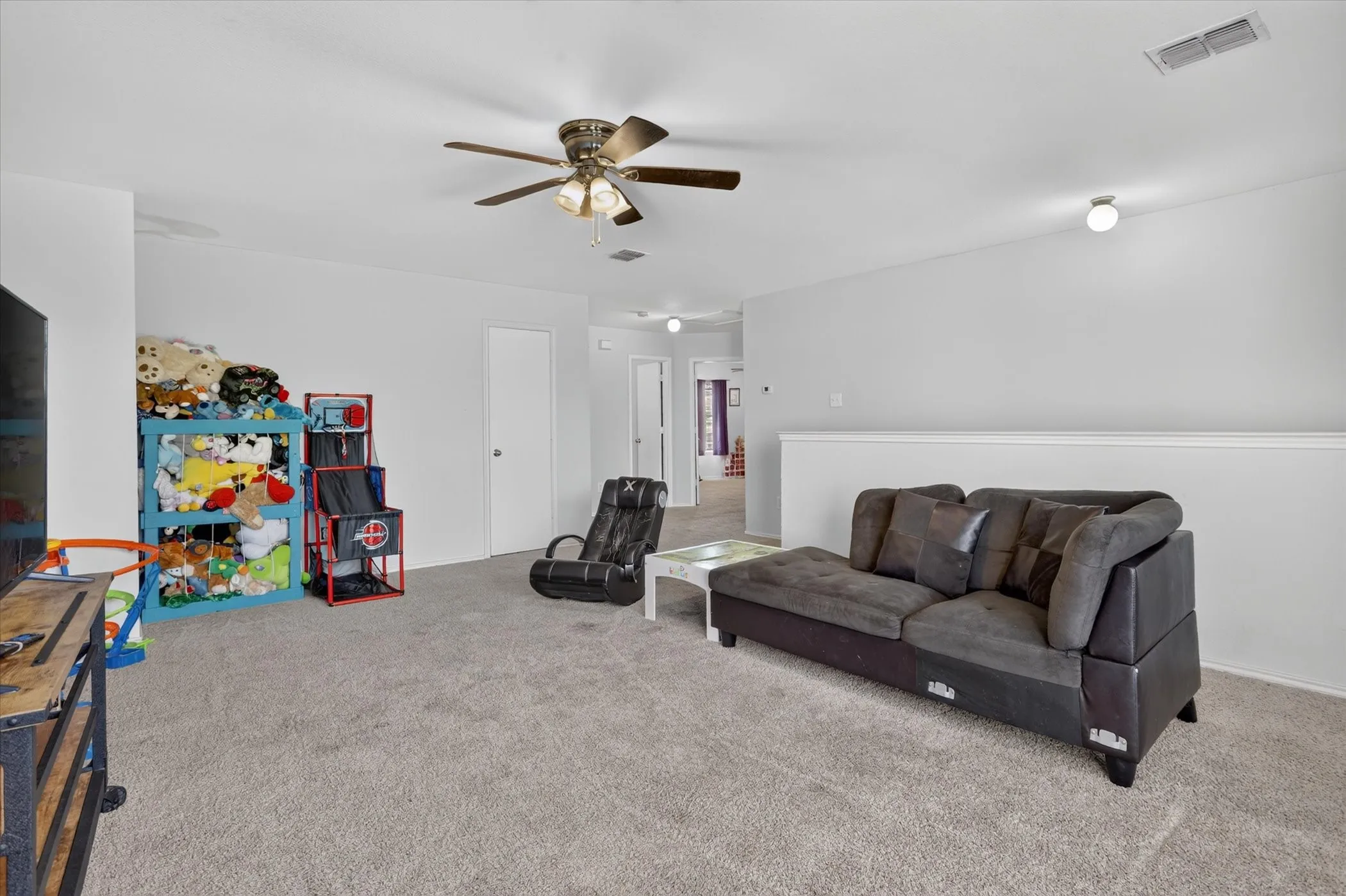 Single Family Residence For Sale in Tarrant County , 5025 River Rock Boulevard, Fort Worth, Texas 76179, 4 Bedroom, 3 Bathroom, 2 Garage spaces, 2,566 Sqft, built in 2007, mls#21363428, Real Estate Agent in Fort Worth, Homes For Sale in Tarrant county, Homes For Sale in Fort Worth, Realtor in Fort Worth Texas, Real Estate Brokerage Independent Realty Texas, Luminita Cordes Realtor