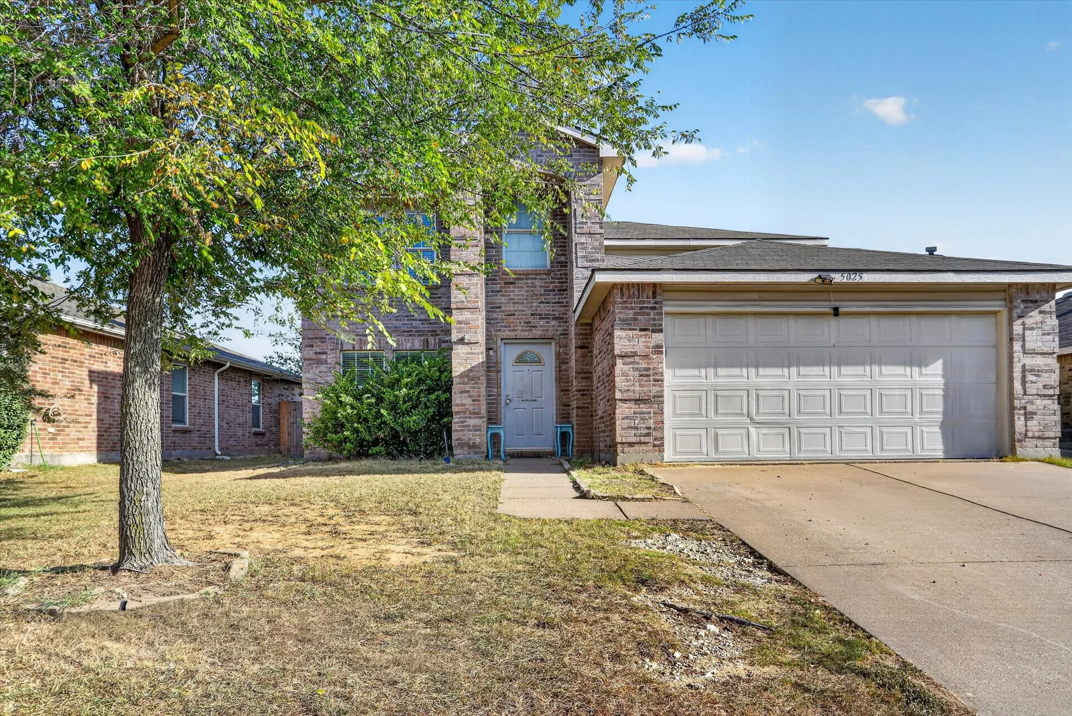 Single Family Residence For Sale in Tarrant County , 5025 River Rock Boulevard, Fort Worth, Texas 76179, 4 Bedroom, 3 Bathroom, 2 Garage spaces, 2,566 Sqft, built in 2007, mls#21363428, Real Estate Agent in Fort Worth, Homes For Sale in Tarrant county, Homes For Sale in Fort Worth, Realtor in Fort Worth Texas, Real Estate Brokerage Independent Realty Texas, Luminita Cordes Realtor