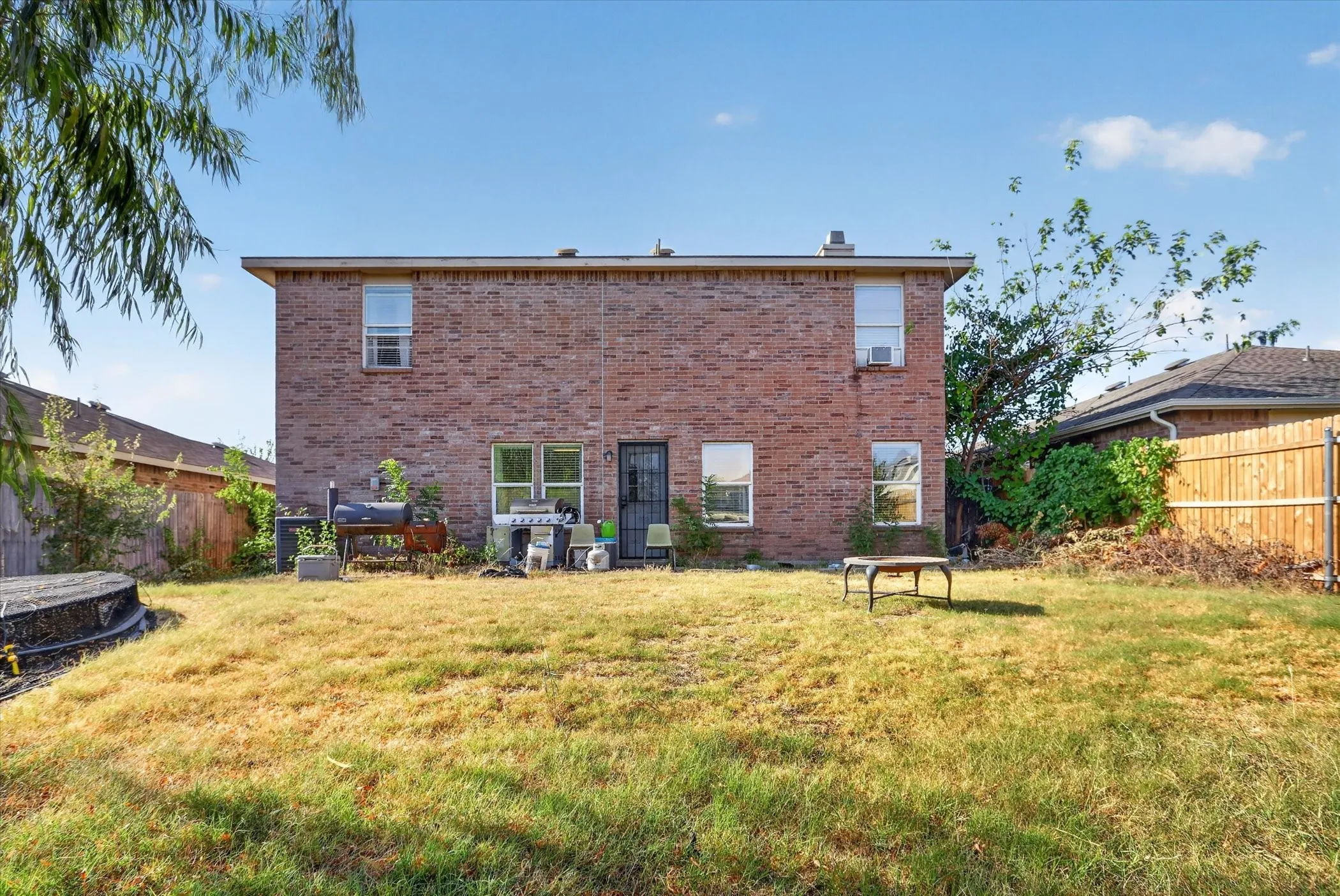 Single Family Residence For Sale in Tarrant County , 5025 River Rock Boulevard, Fort Worth, Texas 76179, 4 Bedroom, 3 Bathroom, 2 Garage spaces, 2,566 Sqft, built in 2007, mls#21363428, Real Estate Agent in Fort Worth, Homes For Sale in Tarrant county, Homes For Sale in Fort Worth, Realtor in Fort Worth Texas, Real Estate Brokerage Independent Realty Texas, Luminita Cordes Realtor