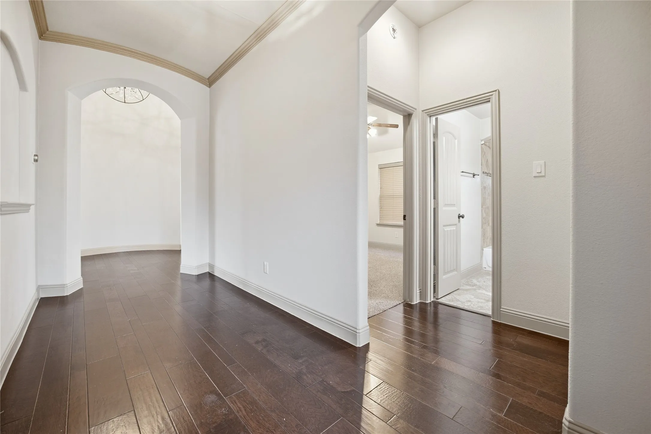 Single Family Residence For Rent in Rockwall County , 607 Deverson Drive, Rockwall, Texas 75087, 3 Bedroom, 2 Bathroom, 2 Garage spaces, 2,006 Sqft, built in 2013, mls#21361195, Real Estate Agent in Rockwall, Homes For Rent in Rockwall county, Homes For Rent in Rockwall, Realtor in Rockwall Texas, Real Estate Brokerage Independent Realty Texas, Luminita Cordes Realtor