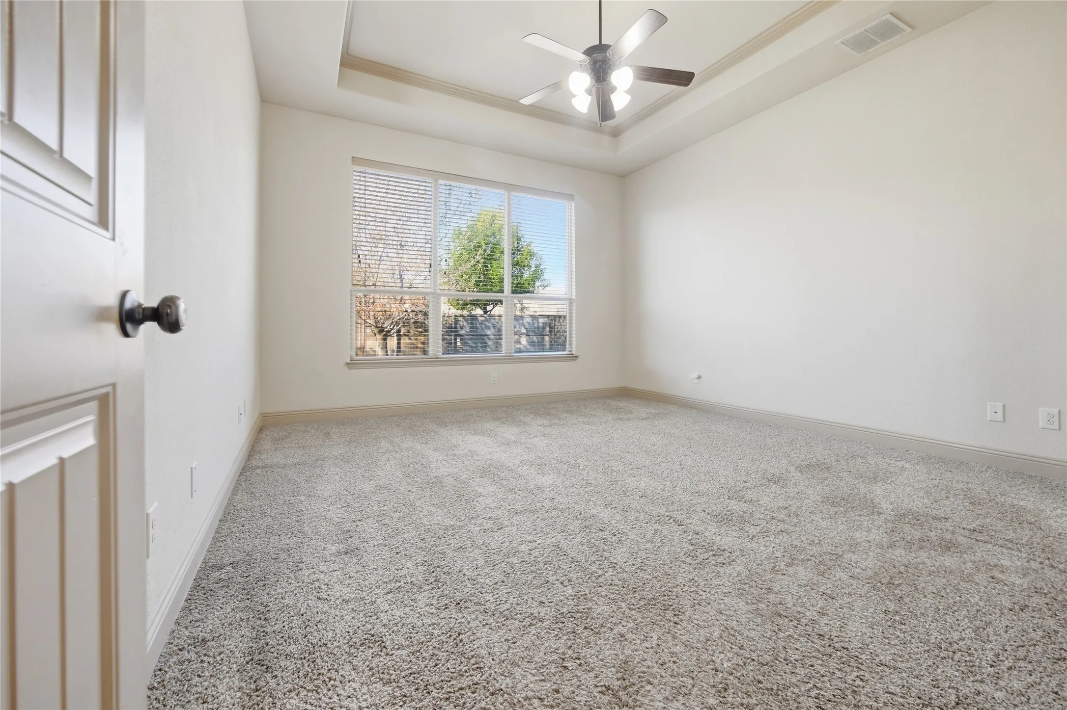 Single Family Residence For Rent in Rockwall County , 607 Deverson Drive, Rockwall, Texas 75087, 3 Bedroom, 2 Bathroom, 2 Garage spaces, 2,006 Sqft, built in 2013, mls#21361195, Real Estate Agent in Rockwall, Homes For Rent in Rockwall county, Homes For Rent in Rockwall, Realtor in Rockwall Texas, Real Estate Brokerage Independent Realty Texas, Luminita Cordes Realtor