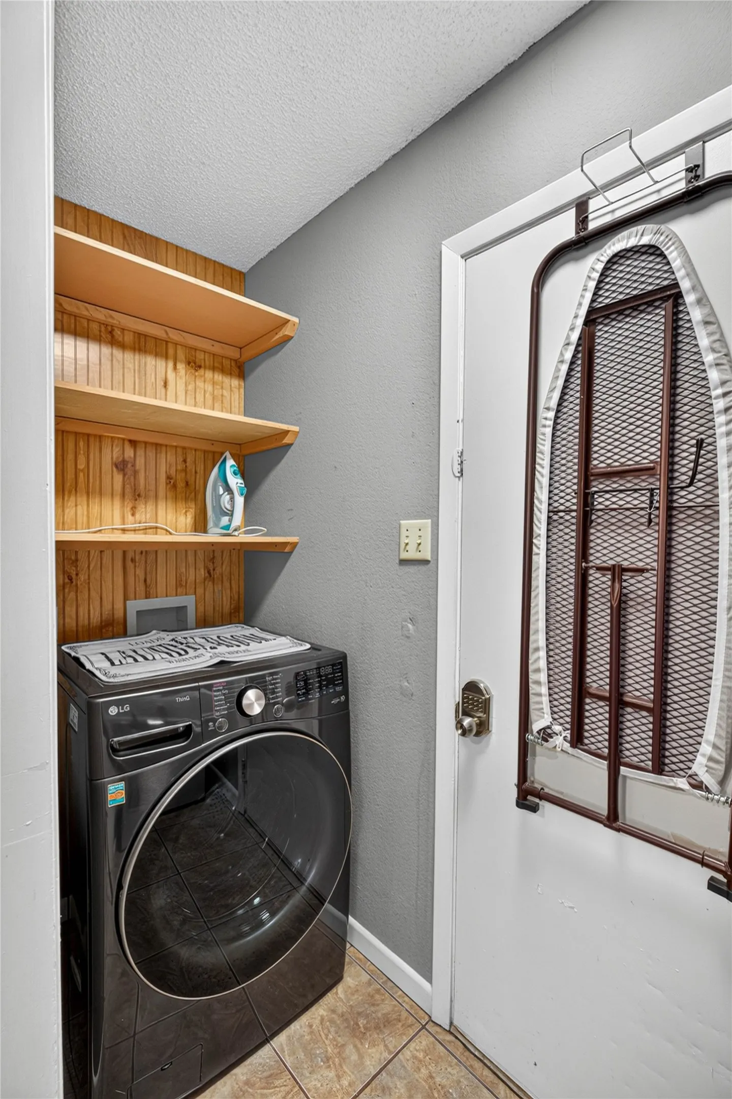 Single Family Residence For Rent in Taylor County , 2317 Kerry Lane, Abilene, Texas 79606, 4 Bedroom, 2 Bathroom, 1 Garage spaces, 1,973 Sqft, built in 1980, mls#21363429, Real Estate Agent in Abilene, Homes For Rent in Taylor county, Homes For Rent in Abilene, Realtor in Abilene Texas, Real Estate Brokerage Independent Realty Texas, Luminita Cordes Realtor