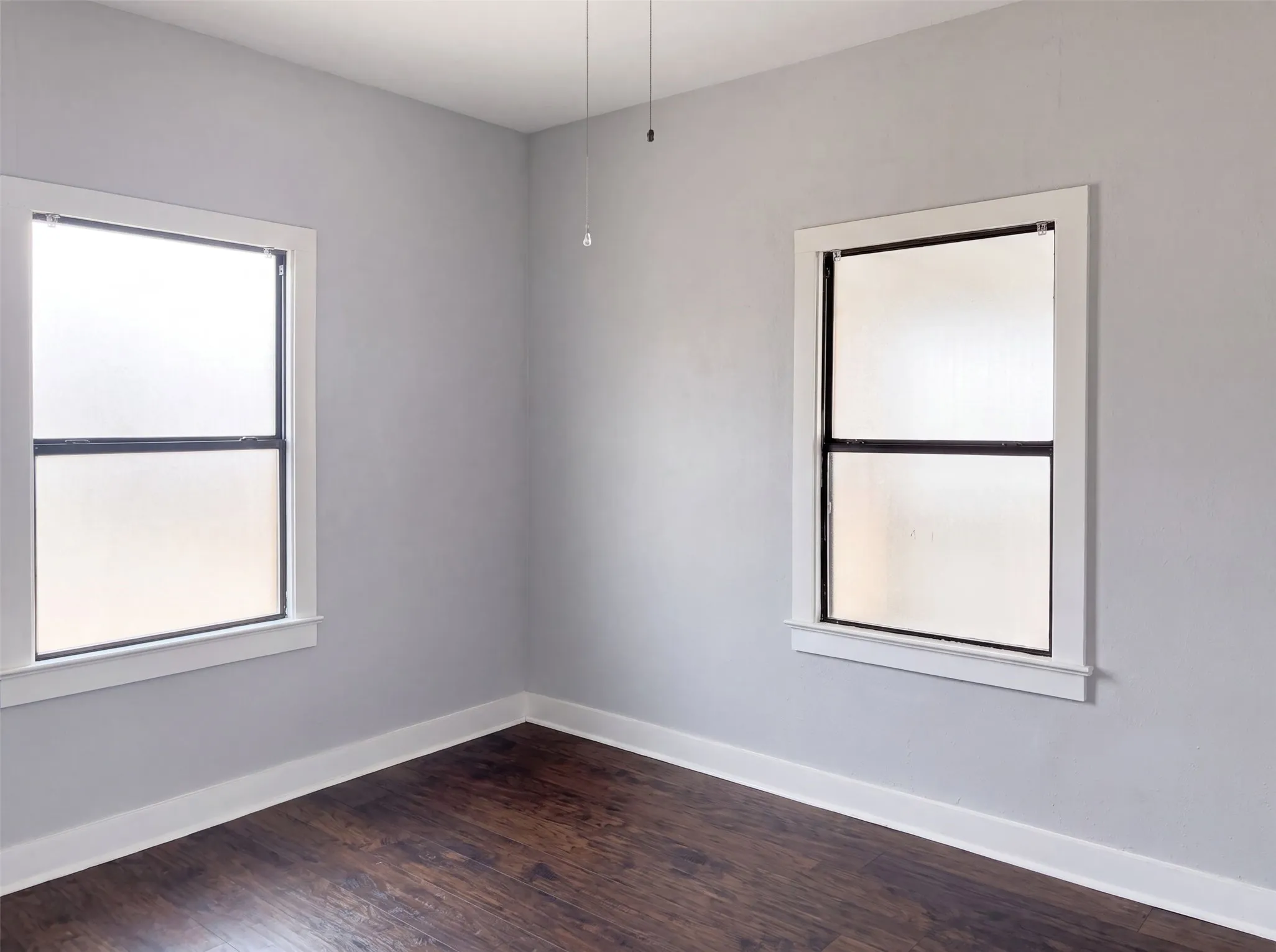 Single Family Residence For Sale in Baylor County , 606 N Cedar Street, Seymour, Texas 76380, 3 Bedroom, 1 Bathroom, Garage spaces, 1,239 Sqft, built in 1948, mls#21363118, Real Estate Agent in Seymour, Homes For Sale in Baylor county, Homes For Sale in Seymour, Realtor in Seymour Texas, Real Estate Brokerage Independent Realty Texas, Luminita Cordes Realtor