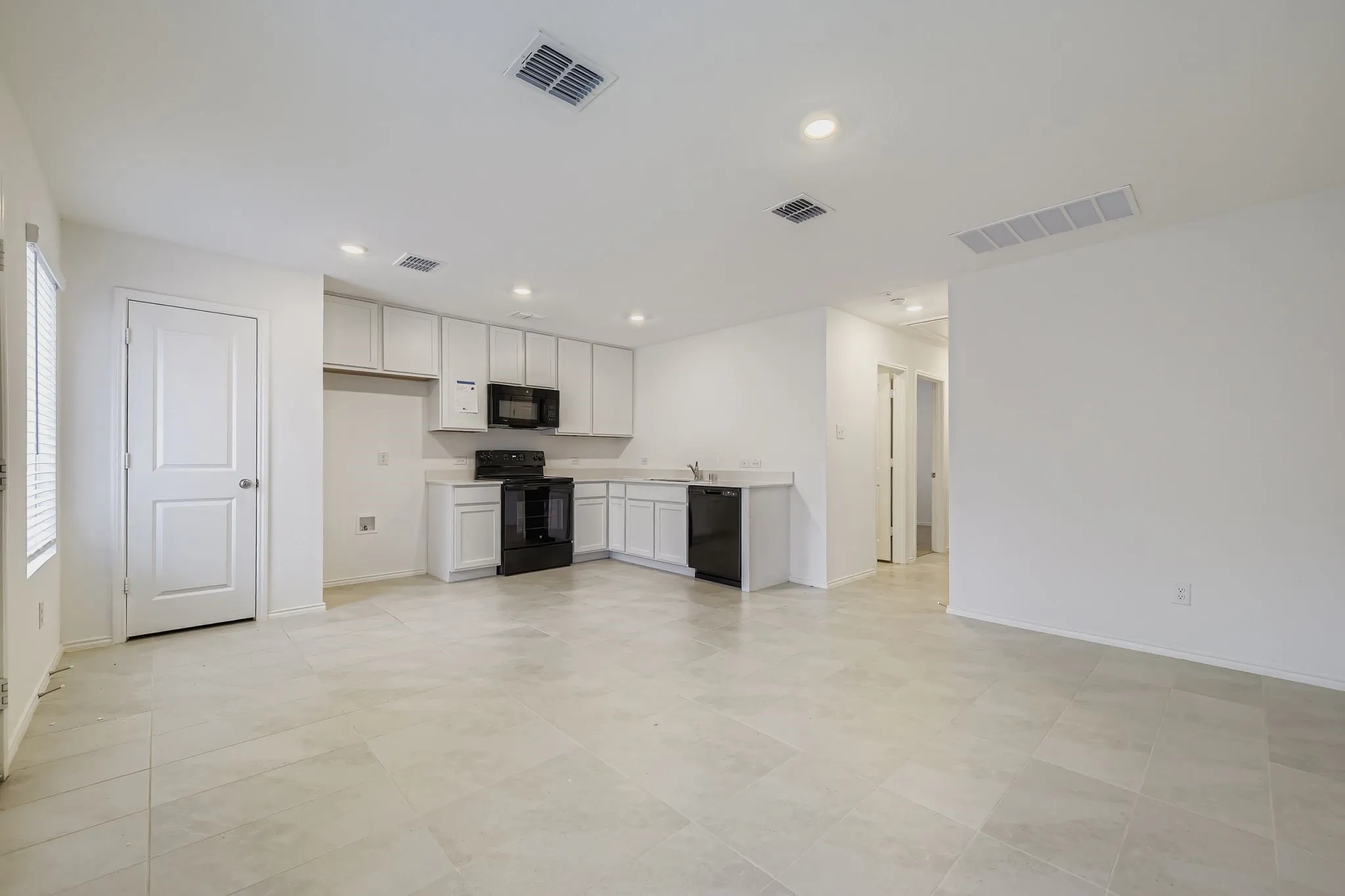 Condominium For Rent in Tarrant County , 8739 Cottage Creek Drive 53, Fort Worth, Texas 76123, 2 Bedroom, 2 Bathroom, Garage spaces, 760 Sqft, built in 2023, mls#21363071, Real Estate Agent in Fort Worth, Homes For Rent in Tarrant county, Homes For Rent in Fort Worth, Realtor in Fort Worth Texas, Real Estate Brokerage Independent Realty Texas, Luminita Cordes Realtor