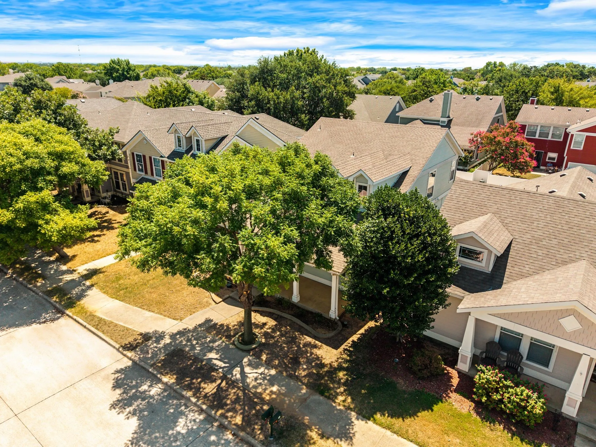 Single Family Residence For Sale in Denton County , 9810 Walnut Hill Drive, Providence Village, Texas 76227, 3 Bedroom, 3 Bathroom, 2 Garage spaces, 1,676 Sqft, built in 2002, Price $280,000, mls#21356937, Real Estate Agent in Providence Village, Homes For Sale in Denton county, Homes For Sale in Providence Village, Realtor in Providence Village Texas, Real Estate Brokerage Independent Realty Texas, Luminita Cordes Realtor