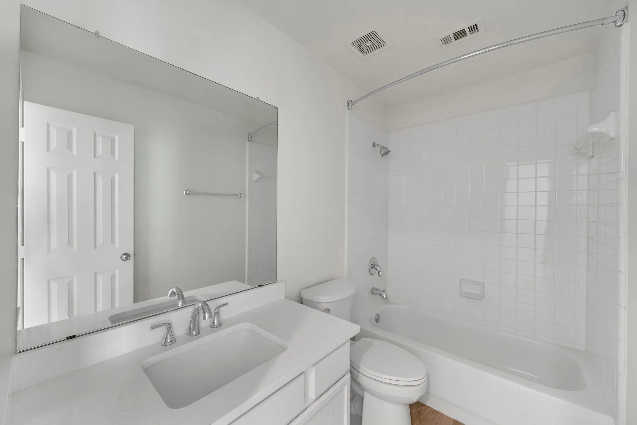 Single Family Residence For Sale in Denton County , 9810 Walnut Hill Drive, Providence Village, Texas 76227, 3 Bedroom, 3 Bathroom, 2 Garage spaces, 1,676 Sqft, built in 2002, Price $280,000, mls#21356937, Real Estate Agent in Providence Village, Homes For Sale in Denton county, Homes For Sale in Providence Village, Realtor in Providence Village Texas, Real Estate Brokerage Independent Realty Texas, Luminita Cordes Realtor