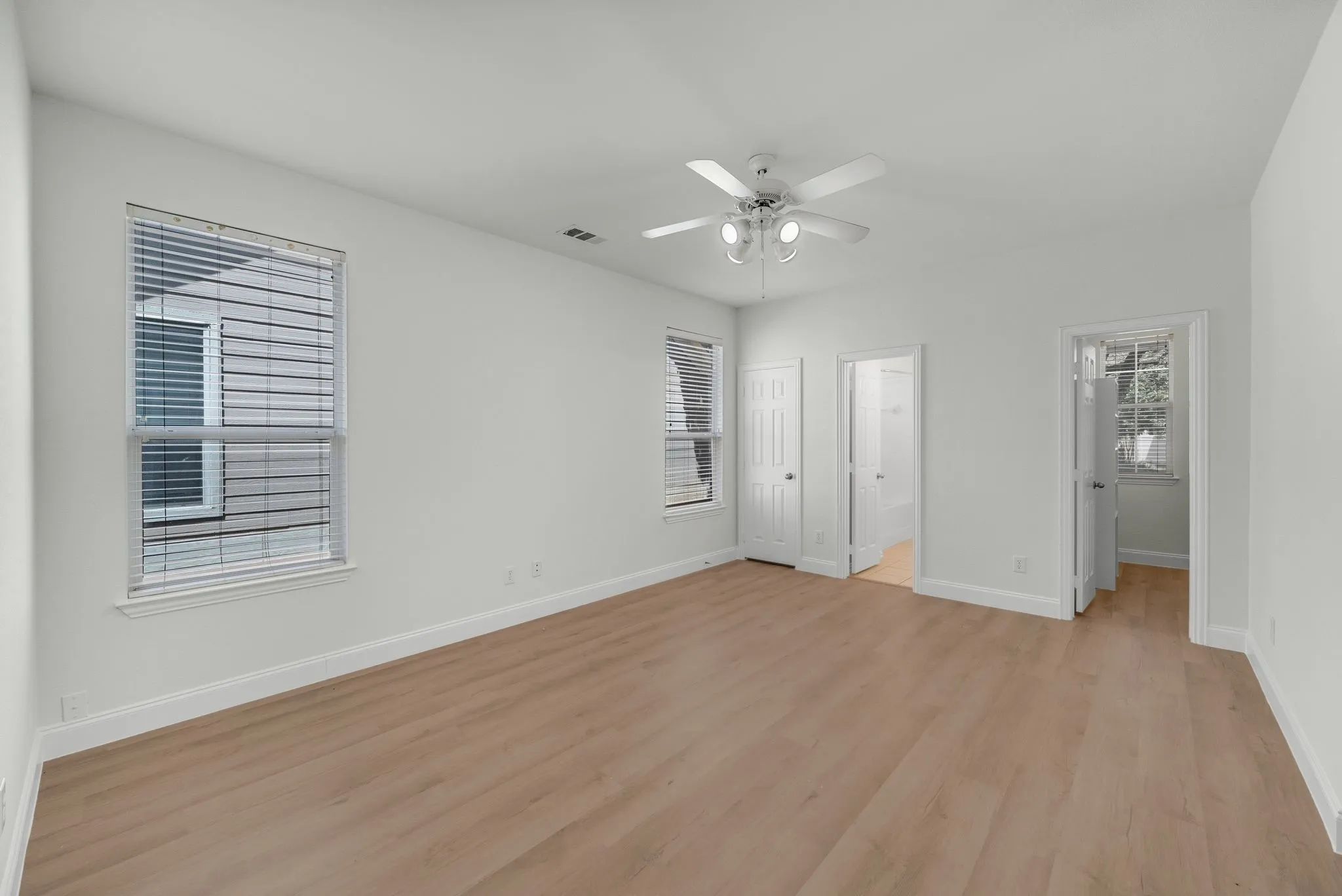 Single Family Residence For Sale in Denton County , 9810 Walnut Hill Drive, Providence Village, Texas 76227, 3 Bedroom, 3 Bathroom, 2 Garage spaces, 1,676 Sqft, built in 2002, Price $280,000, mls#21356937, Real Estate Agent in Providence Village, Homes For Sale in Denton county, Homes For Sale in Providence Village, Realtor in Providence Village Texas, Real Estate Brokerage Independent Realty Texas, Luminita Cordes Realtor