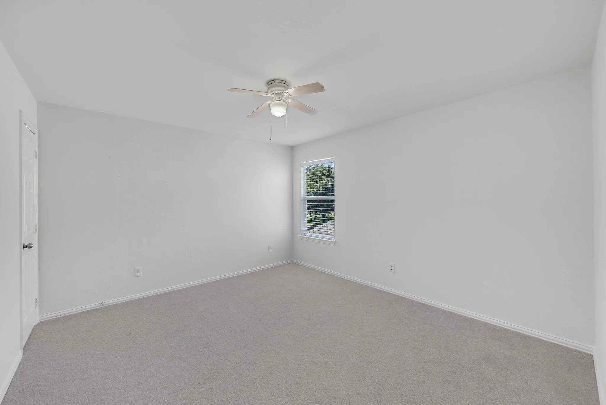 Single Family Residence For Sale in Denton County , 9810 Walnut Hill Drive, Providence Village, Texas 76227, 3 Bedroom, 3 Bathroom, 2 Garage spaces, 1,676 Sqft, built in 2002, Price $280,000, mls#21356937, Real Estate Agent in Providence Village, Homes For Sale in Denton county, Homes For Sale in Providence Village, Realtor in Providence Village Texas, Real Estate Brokerage Independent Realty Texas, Luminita Cordes Realtor