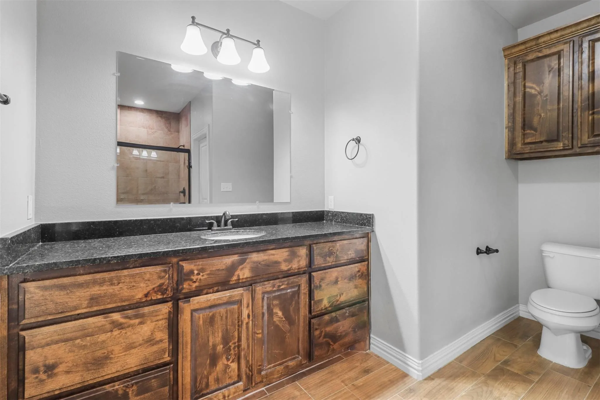 Single Family Residence For Rent in Grayson County , 1624 E King Street, Sherman, Texas 75090, 3 Bedroom, 2 Bathroom, 1 Garage spaces, 1,265 Sqft, built in 2018, mls#21363450, Real Estate Agent in Sherman, Homes For Rent in Grayson county, Homes For Rent in Sherman, Realtor in Sherman Texas, Real Estate Brokerage Independent Realty Texas, Luminita Cordes Realtor