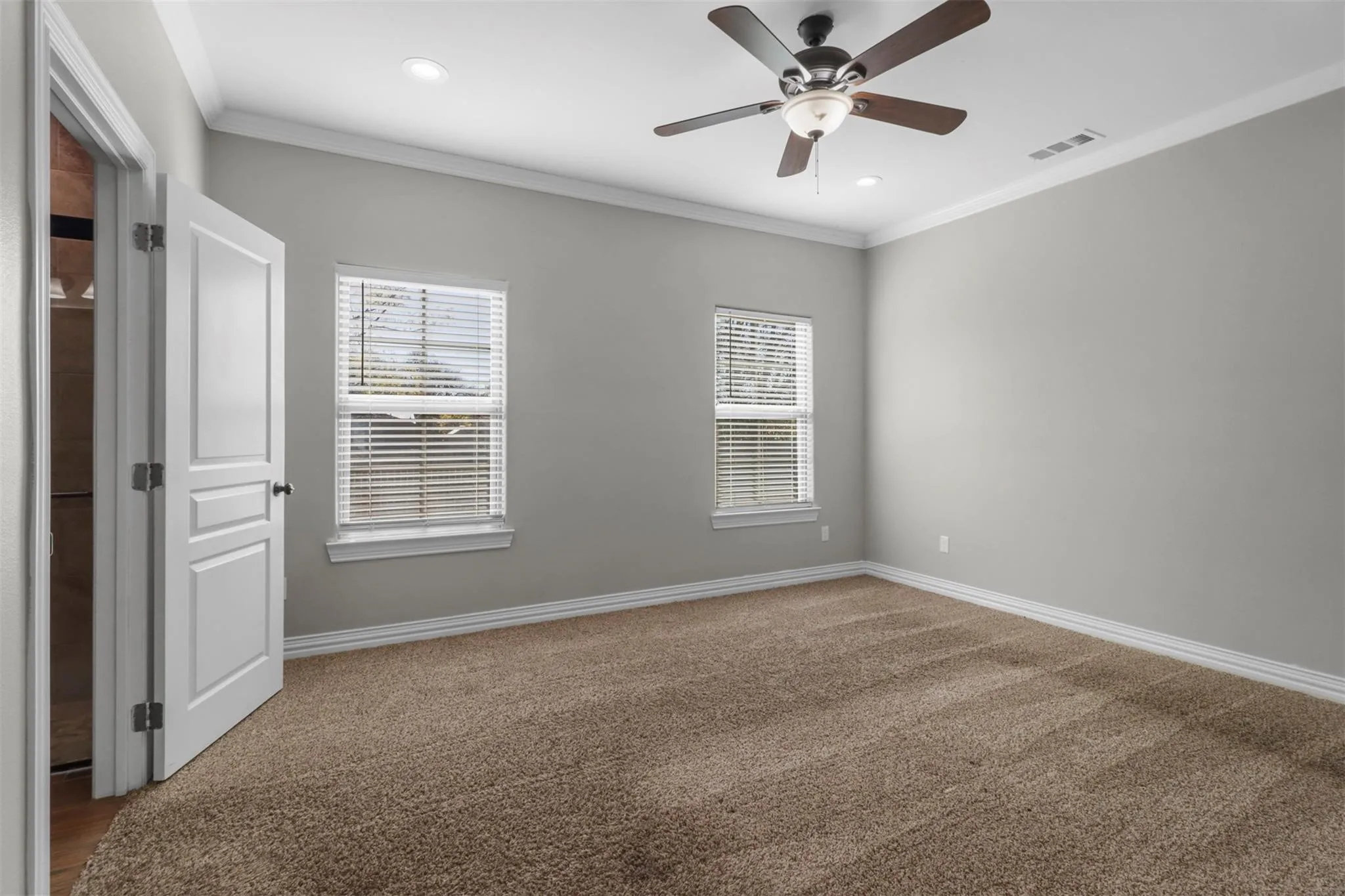 Single Family Residence For Rent in Grayson County , 1624 E King Street, Sherman, Texas 75090, 3 Bedroom, 2 Bathroom, 1 Garage spaces, 1,265 Sqft, built in 2018, mls#21363450, Real Estate Agent in Sherman, Homes For Rent in Grayson county, Homes For Rent in Sherman, Realtor in Sherman Texas, Real Estate Brokerage Independent Realty Texas, Luminita Cordes Realtor