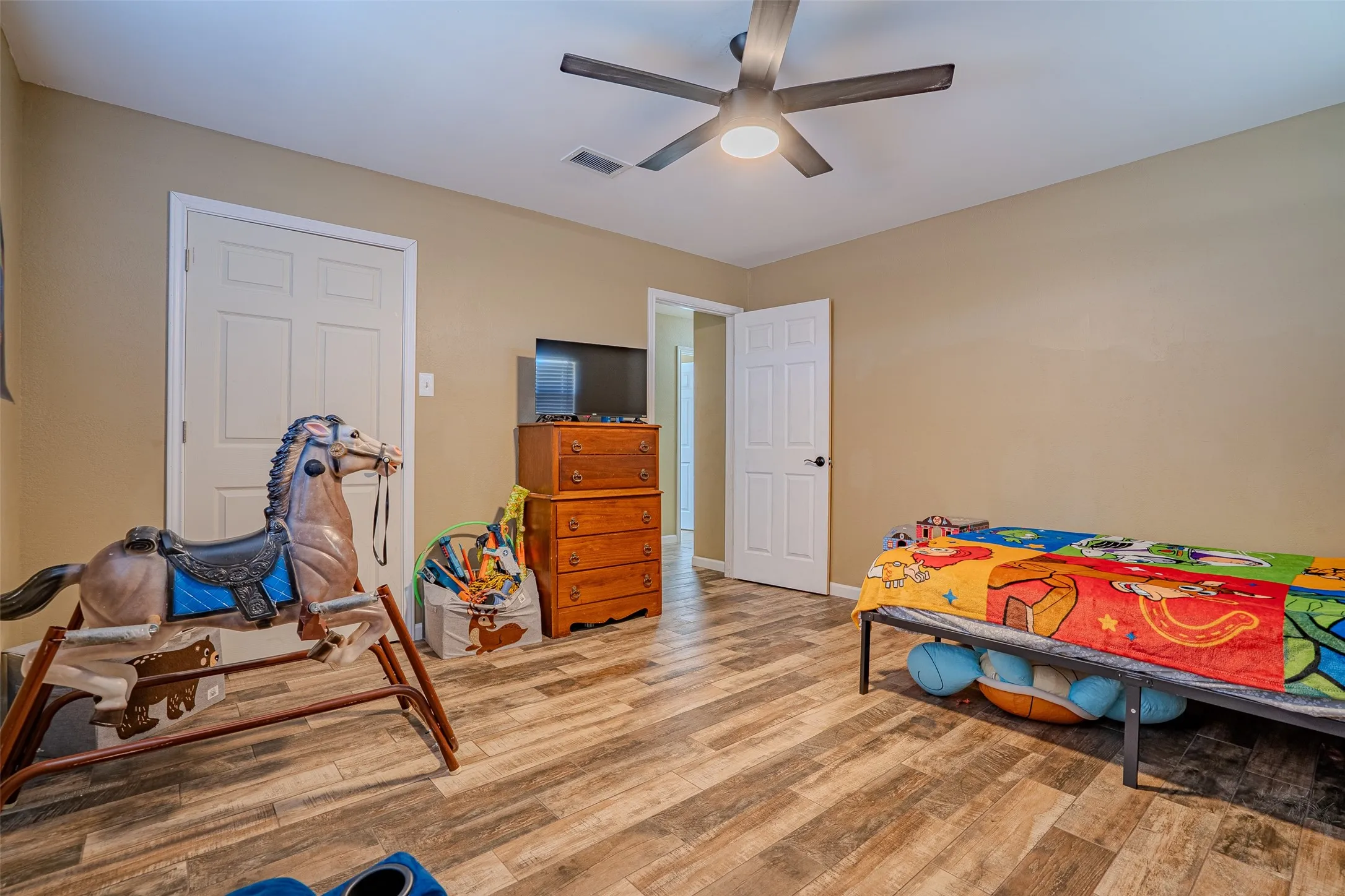Single Family Residence For Sale in Comanche County , 600 County Road 427, De Leon, Texas 76444, 3 Bedroom, 2 Bathroom, Garage spaces, 1,530 Sqft, built in 1994, mls#21355251, Real Estate Agent in De Leon, Homes For Sale in Comanche county, Homes For Sale in De Leon, Realtor in De Leon Texas, Real Estate Brokerage Independent Realty Texas, Luminita Cordes Realtor