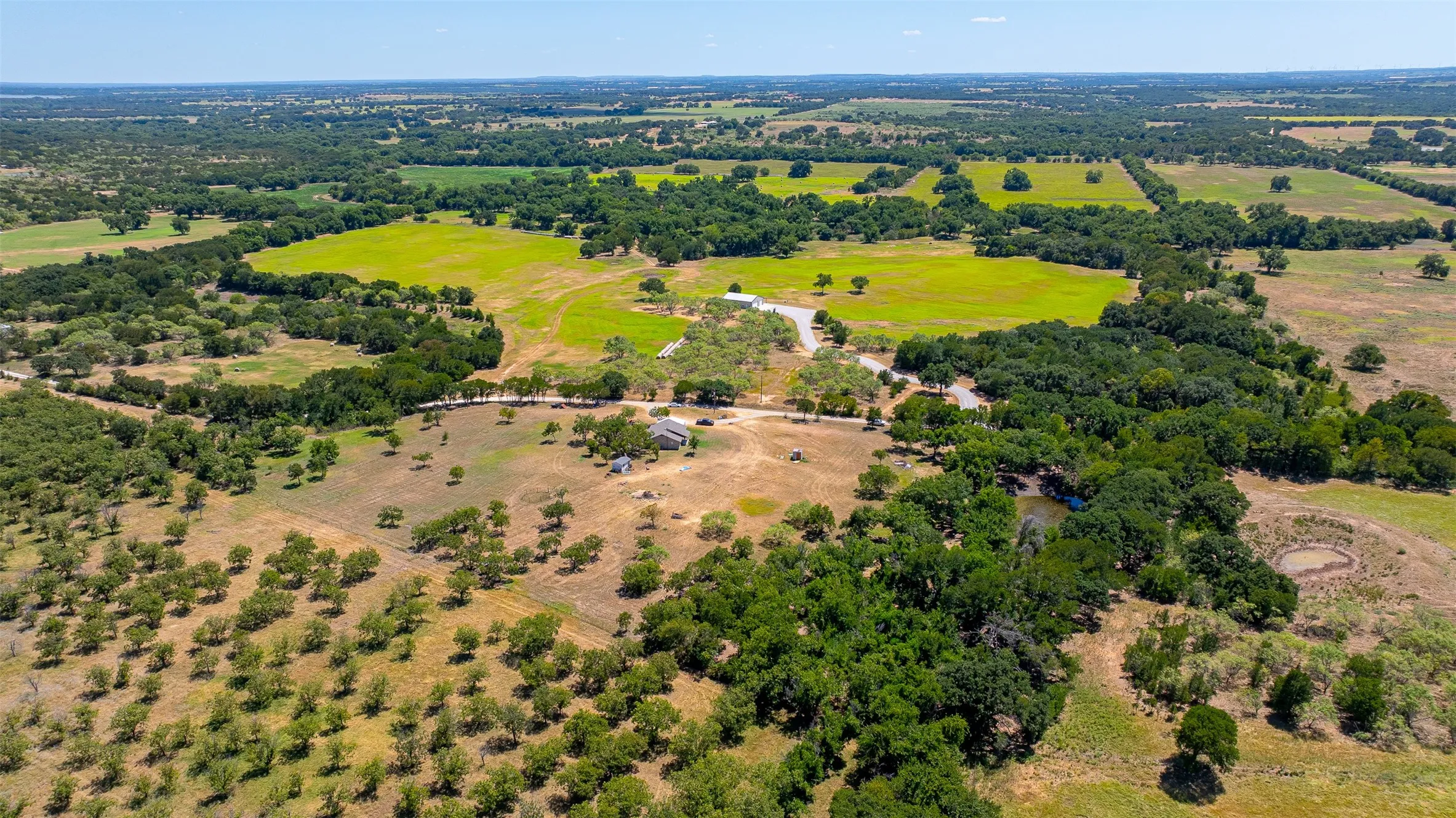 Single Family Residence For Sale in Comanche County , 600 County Road 427, De Leon, Texas 76444, 3 Bedroom, 2 Bathroom, Garage spaces, 1,530 Sqft, built in 1994, mls#21355251, Real Estate Agent in De Leon, Homes For Sale in Comanche county, Homes For Sale in De Leon, Realtor in De Leon Texas, Real Estate Brokerage Independent Realty Texas, Luminita Cordes Realtor