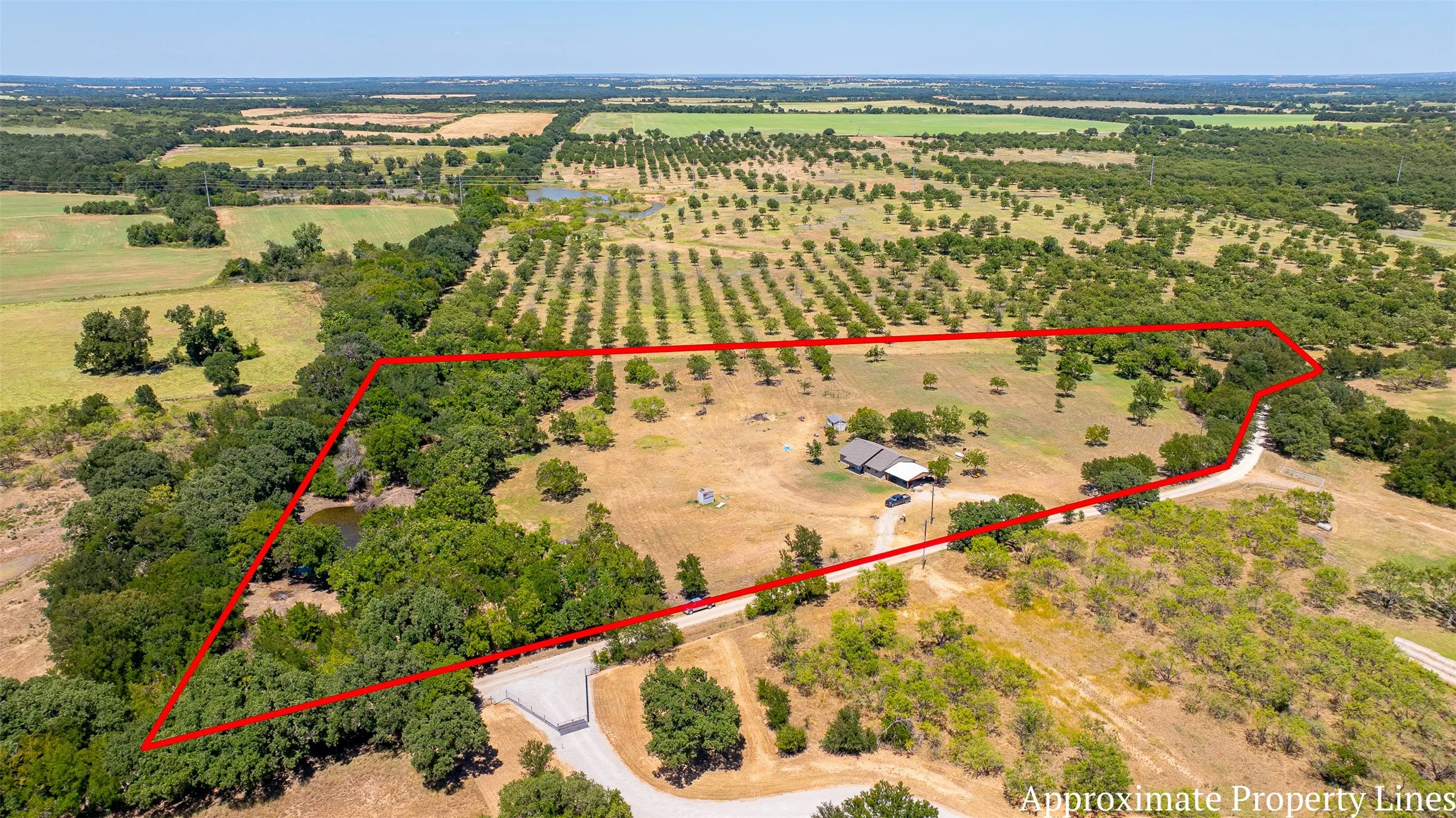 Single Family Residence For Sale in Comanche County , 600 County Road 427, De Leon, Texas 76444, 3 Bedroom, 2 Bathroom, Garage spaces, 1,530 Sqft, built in 1994, mls#21355251, Real Estate Agent in De Leon, Homes For Sale in Comanche county, Homes For Sale in De Leon, Realtor in De Leon Texas, Real Estate Brokerage Independent Realty Texas, Luminita Cordes Realtor