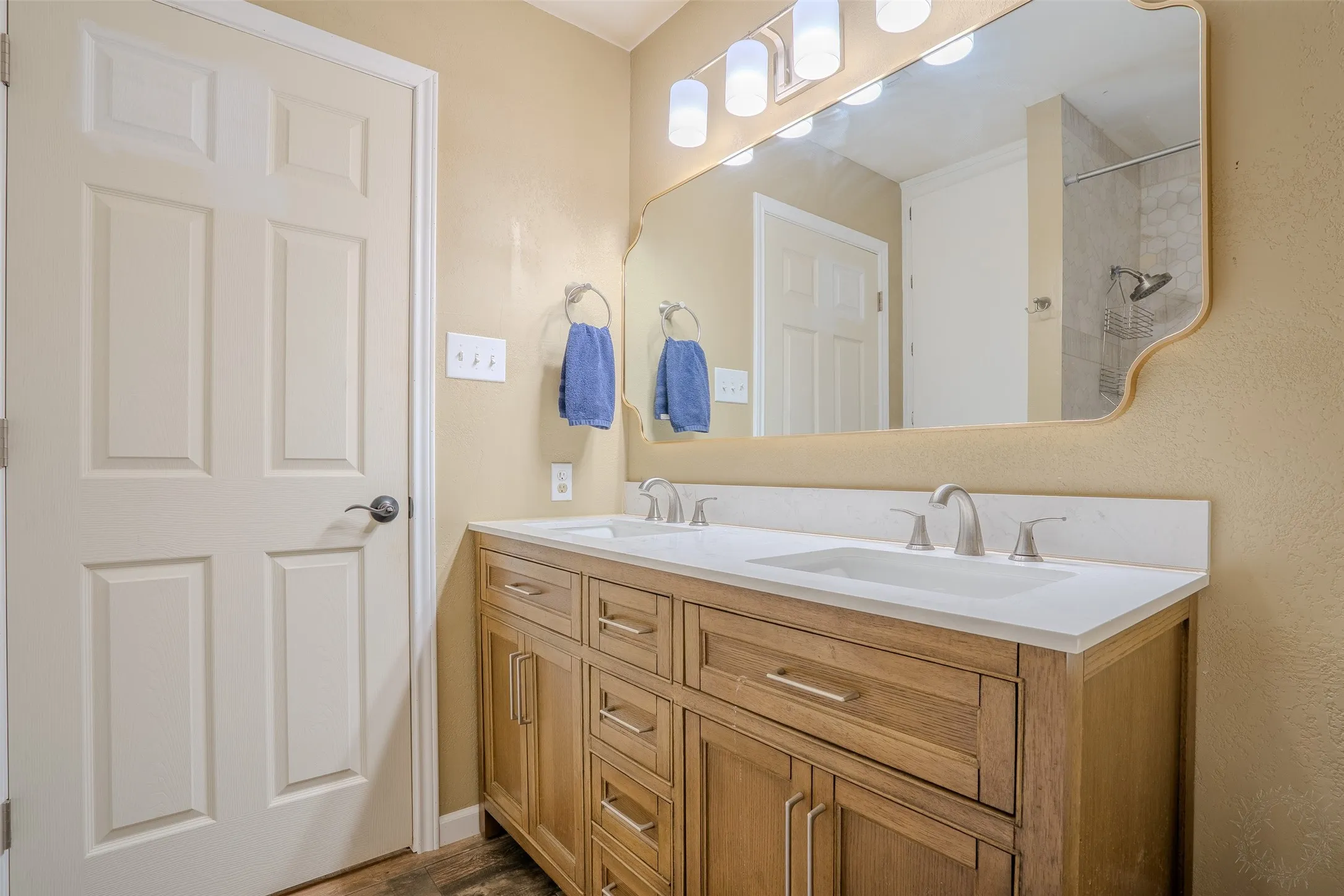Single Family Residence For Sale in Comanche County , 600 County Road 427, De Leon, Texas 76444, 3 Bedroom, 2 Bathroom, Garage spaces, 1,530 Sqft, built in 1994, mls#21355251, Real Estate Agent in De Leon, Homes For Sale in Comanche county, Homes For Sale in De Leon, Realtor in De Leon Texas, Real Estate Brokerage Independent Realty Texas, Luminita Cordes Realtor