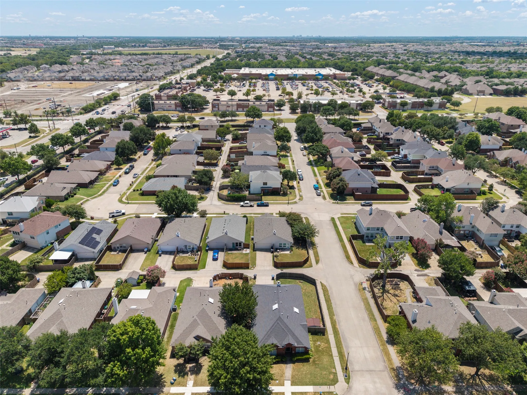 Single Family Residence For Sale in Collin County , 5025 China Berry Drive, Mc Kinney, Texas 75070, 4 Bedroom, 2 Bathroom, 2 Garage spaces, 2,144 Sqft, built in 1999, mls#21362134, Real Estate Agent in Mc Kinney, Homes For Sale in Collin county, Homes For Sale in Mc Kinney, Realtor in Mc Kinney Texas, Real Estate Brokerage Independent Realty Texas, Luminita Cordes Realtor
