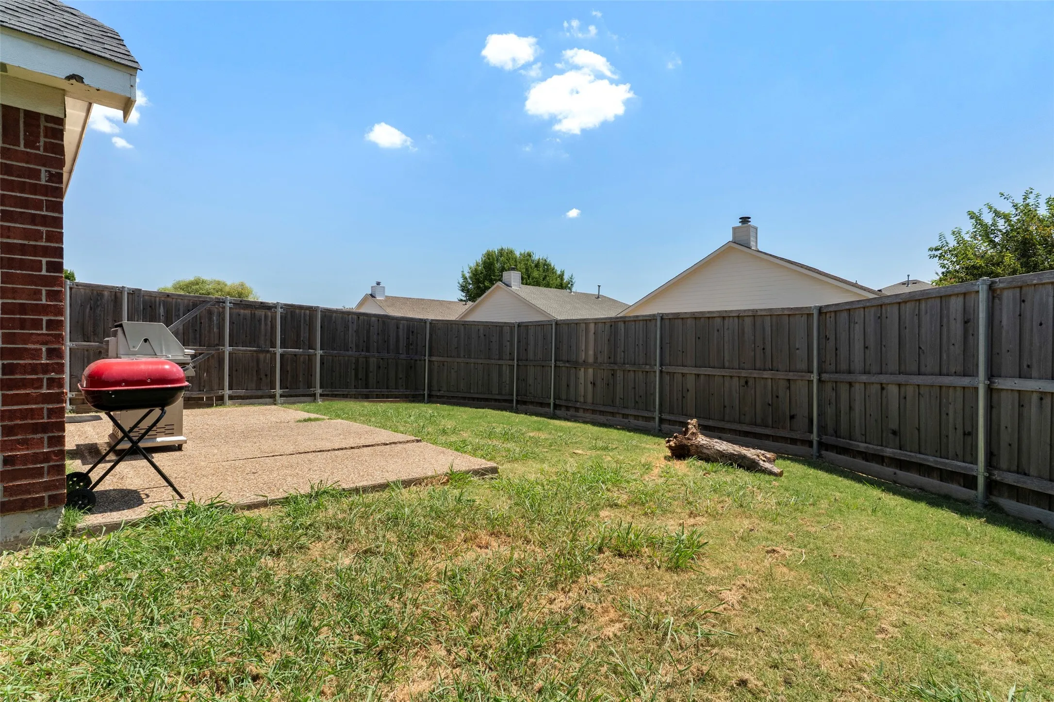 Single Family Residence For Sale in Collin County , 5025 China Berry Drive, Mc Kinney, Texas 75070, 4 Bedroom, 2 Bathroom, 2 Garage spaces, 2,144 Sqft, built in 1999, mls#21362134, Real Estate Agent in Mc Kinney, Homes For Sale in Collin county, Homes For Sale in Mc Kinney, Realtor in Mc Kinney Texas, Real Estate Brokerage Independent Realty Texas, Luminita Cordes Realtor