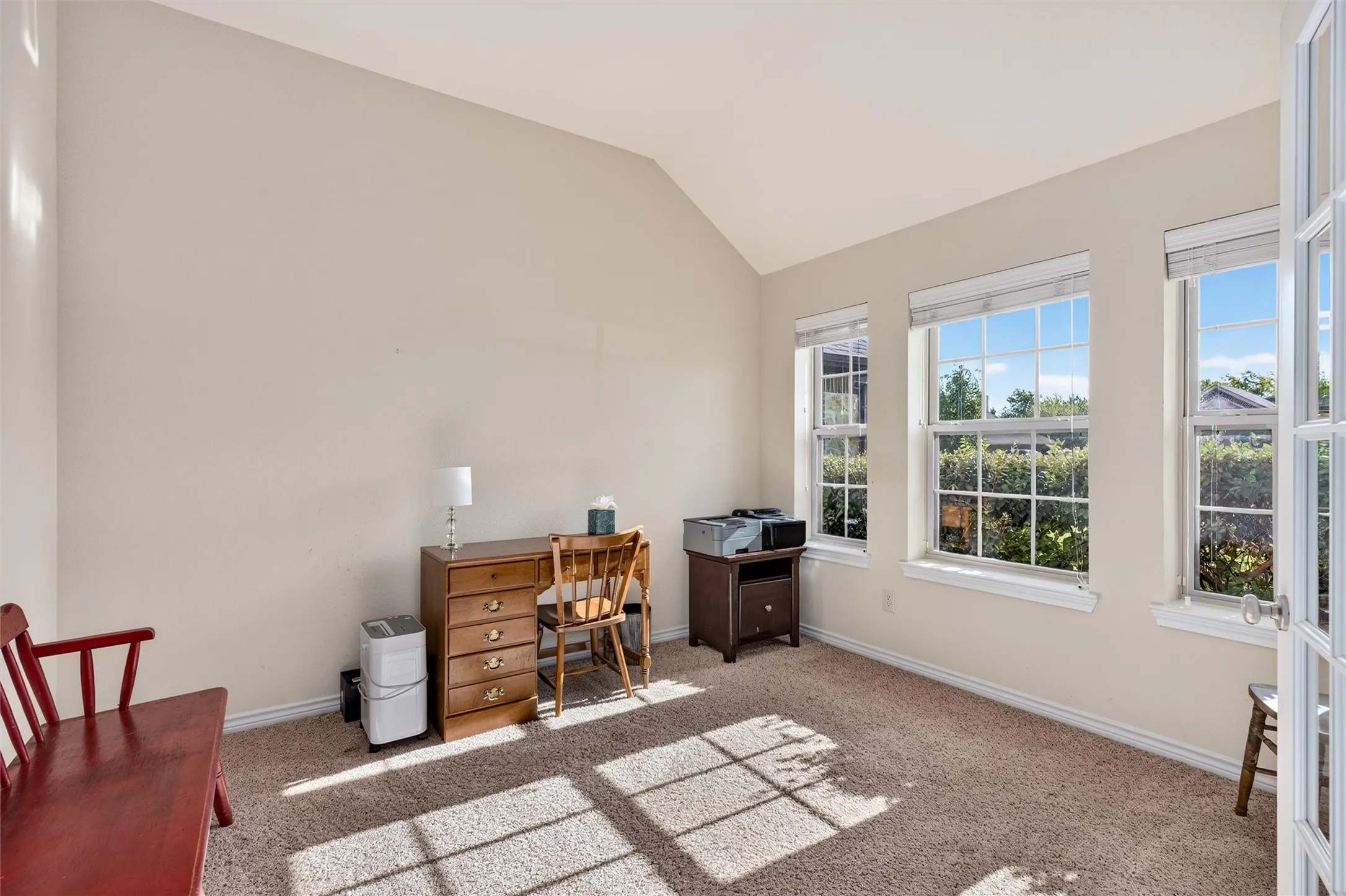 Single Family Residence For Sale in Collin County , 501 Hubbard Circle, Nevada, Texas 75173, 3 Bedroom, 2 Bathroom, 2 Garage spaces, 2,003 Sqft, built in 2013, mls#21362506, Real Estate Agent in Nevada, Homes For Sale in Collin county, Homes For Sale in Nevada, Realtor in Nevada Texas, Real Estate Brokerage Independent Realty Texas, Luminita Cordes Realtor