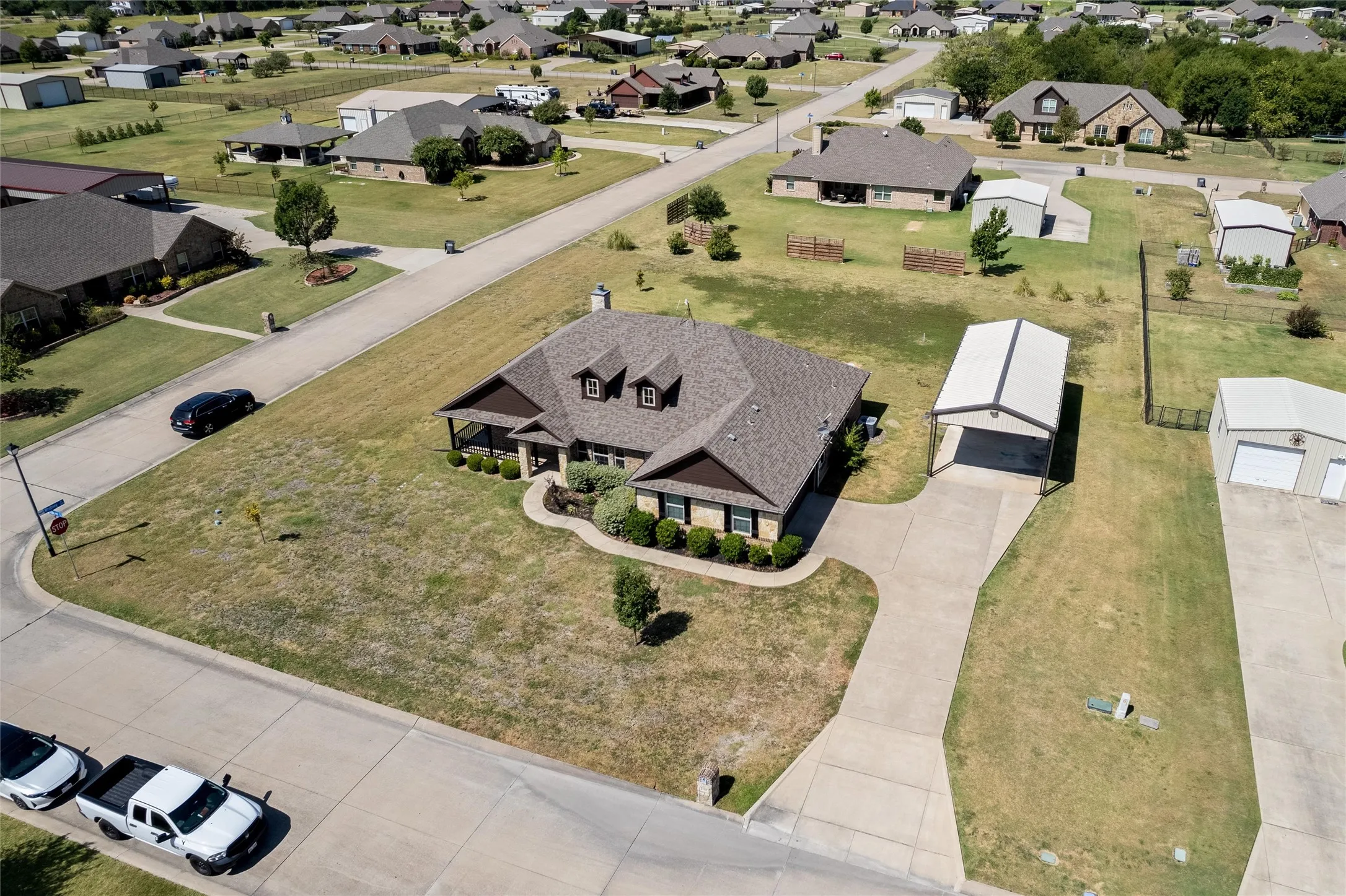 Single Family Residence For Sale in Collin County , 501 Hubbard Circle, Nevada, Texas 75173, 3 Bedroom, 2 Bathroom, 2 Garage spaces, 2,003 Sqft, built in 2013, mls#21362506, Real Estate Agent in Nevada, Homes For Sale in Collin county, Homes For Sale in Nevada, Realtor in Nevada Texas, Real Estate Brokerage Independent Realty Texas, Luminita Cordes Realtor
