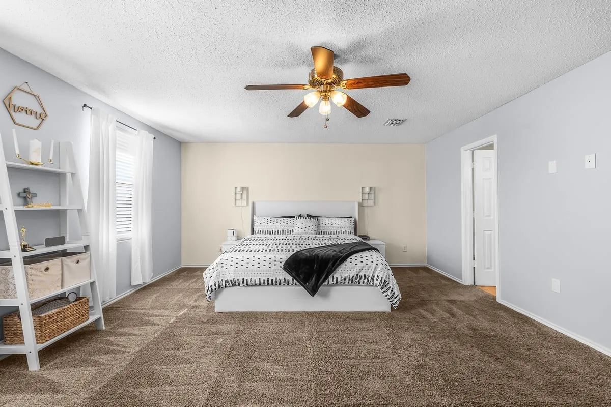 Single Family Residence For Rent in Denton County , 1741 Baxter Springs Drive, Fort Worth, Texas 76247, 3 Bedroom, 3 Bathroom, 2 Garage spaces, 2,318 Sqft, built in 2004, mls#21363456, Real Estate Agent in Fort Worth, Homes For Rent in Denton county, Homes For Rent in Fort Worth, Realtor in Fort Worth Texas, Real Estate Brokerage Independent Realty Texas, Luminita Cordes Realtor