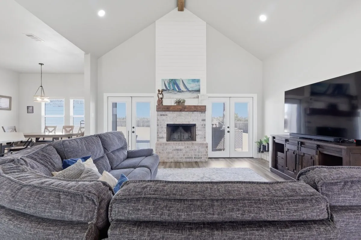 Single Family Residence For Sale in Taylor County , 144 Hawker Lane, Abilene, Texas 79602, 4 Bedroom, 3 Bathroom, 2 Garage spaces, 2,034 Sqft, built in 2021, mls#21363165, Real Estate Agent in Abilene, Homes For Sale in Taylor county, Homes For Sale in Abilene, Realtor in Abilene Texas, Real Estate Brokerage Independent Realty Texas, Luminita Cordes Realtor