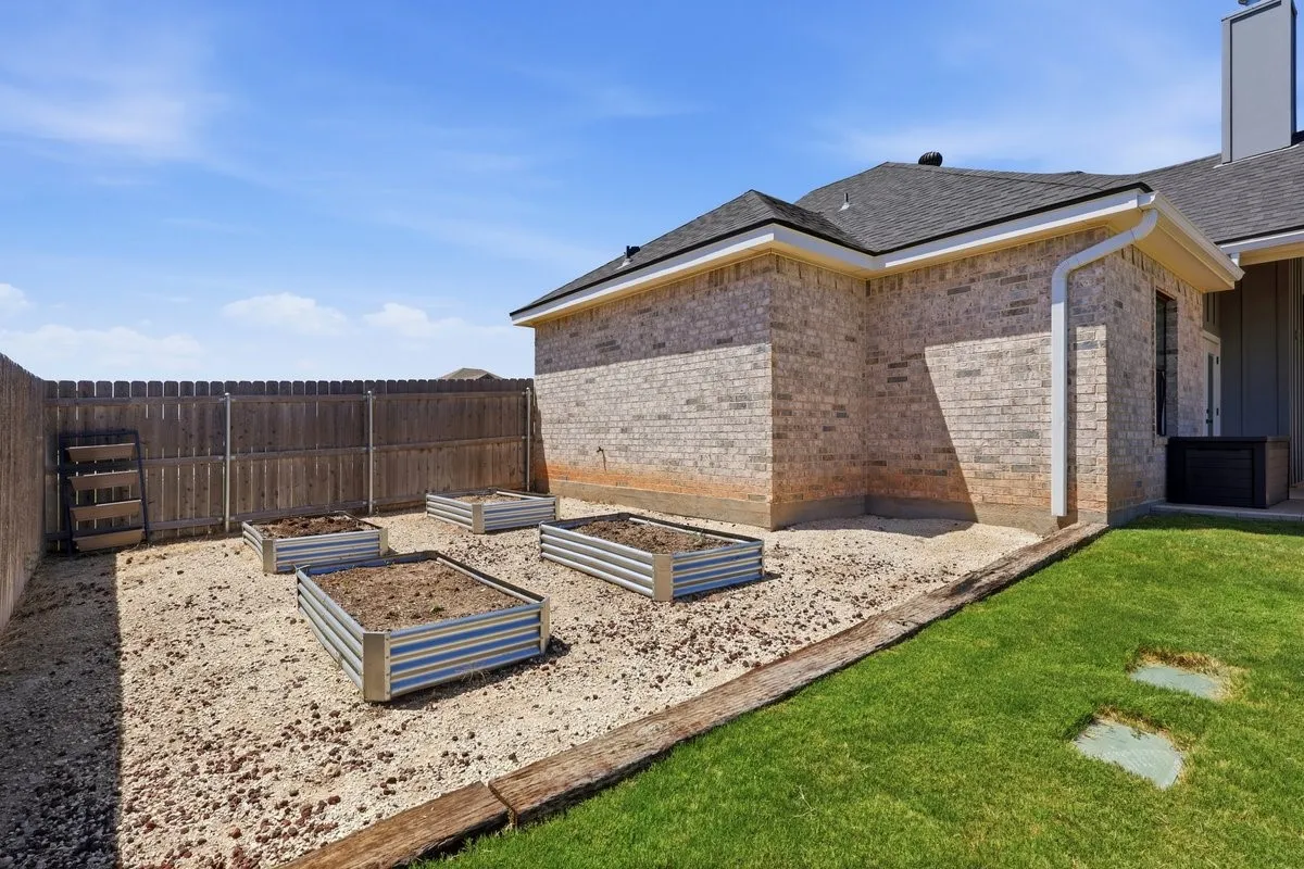 Raised garden