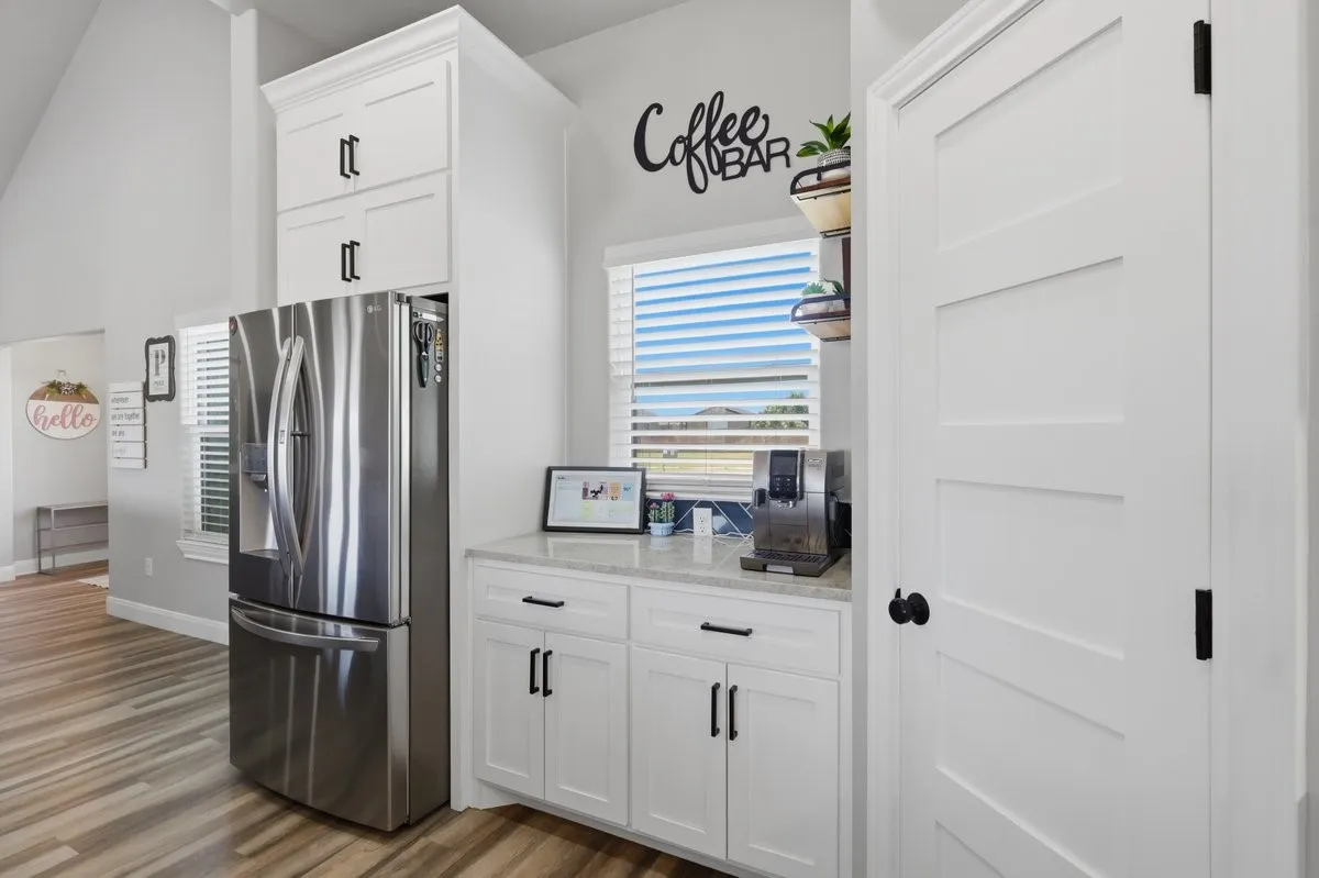 Single Family Residence For Sale in Taylor County , 144 Hawker Lane, Abilene, Texas 79602, 4 Bedroom, 3 Bathroom, 2 Garage spaces, 2,034 Sqft, built in 2021, mls#21363165, Real Estate Agent in Abilene, Homes For Sale in Taylor county, Homes For Sale in Abilene, Realtor in Abilene Texas, Real Estate Brokerage Independent Realty Texas, Luminita Cordes Realtor