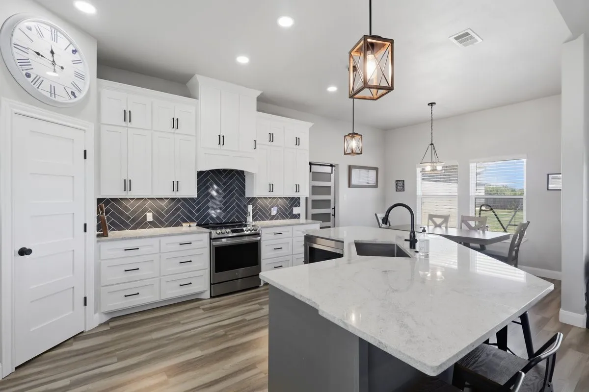 Single Family Residence For Sale in Taylor County , 144 Hawker Lane, Abilene, Texas 79602, 4 Bedroom, 3 Bathroom, 2 Garage spaces, 2,034 Sqft, built in 2021, mls#21363165, Real Estate Agent in Abilene, Homes For Sale in Taylor county, Homes For Sale in Abilene, Realtor in Abilene Texas, Real Estate Brokerage Independent Realty Texas, Luminita Cordes Realtor
