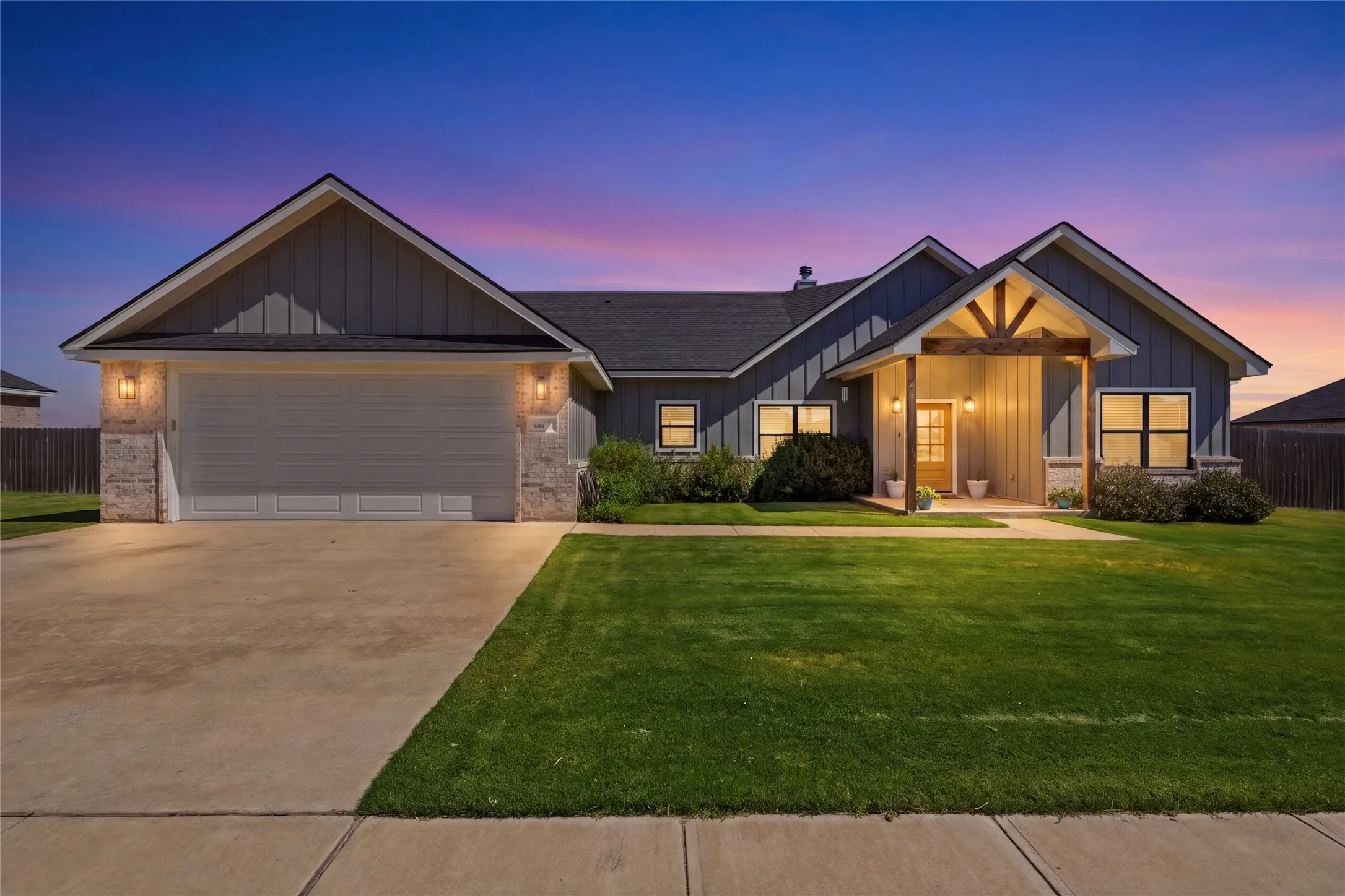 Single Family Residence For Sale in Taylor County , 144 Hawker Lane, Abilene, Texas 79602, 4 Bedroom, 3 Bathroom, 2 Garage spaces, 2,034 Sqft, built in 2021, mls#21363165, Real Estate Agent in Abilene, Homes For Sale in Taylor county, Homes For Sale in Abilene, Realtor in Abilene Texas, Real Estate Brokerage Independent Realty Texas, Luminita Cordes Realtor