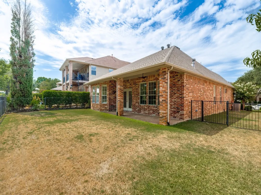 Single Family Residence For Sale in Denton County , 2544 Prestonwood Drive, Plano, Texas 75093, 3 Bedroom, 3 Bathroom, 2 Garage spaces, 2,362 Sqft, built in 1998, mls#21328213, Real Estate Agent in Plano, Homes For Sale in Denton county, Homes For Sale in Plano, Realtor in Plano Texas, Real Estate Brokerage Independent Realty Texas, Luminita Cordes Realtor