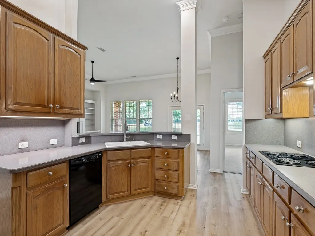 Single Family Residence For Sale in Denton County , 2544 Prestonwood Drive, Plano, Texas 75093, 3 Bedroom, 3 Bathroom, 2 Garage spaces, 2,362 Sqft, built in 1998, mls#21328213, Real Estate Agent in Plano, Homes For Sale in Denton county, Homes For Sale in Plano, Realtor in Plano Texas, Real Estate Brokerage Independent Realty Texas, Luminita Cordes Realtor