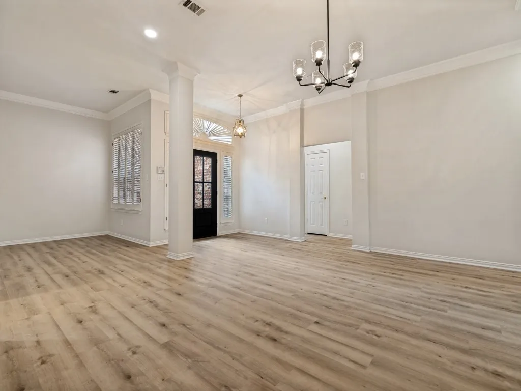 Single Family Residence For Sale in Denton County , 2544 Prestonwood Drive, Plano, Texas 75093, 3 Bedroom, 3 Bathroom, 2 Garage spaces, 2,362 Sqft, built in 1998, mls#21328213, Real Estate Agent in Plano, Homes For Sale in Denton county, Homes For Sale in Plano, Realtor in Plano Texas, Real Estate Brokerage Independent Realty Texas, Luminita Cordes Realtor
