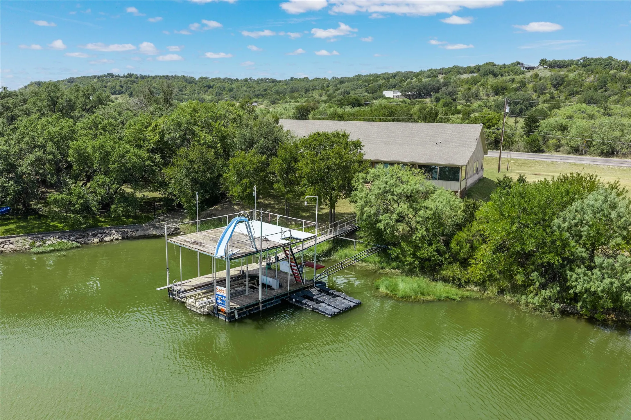 Single Family Residence For Sale in Brown County , 4660 Fm 3021, Brownwood, Texas 76801, 3 Bedroom, 3 Bathroom, 3 Garage spaces, 2,548 Sqft, built in 2019, mls#21363337, Real Estate Agent in Brownwood, Homes For Sale in Brown county, Homes For Sale in Brownwood, Realtor in Brownwood Texas, Real Estate Brokerage Independent Realty Texas, Luminita Cordes Realtor
