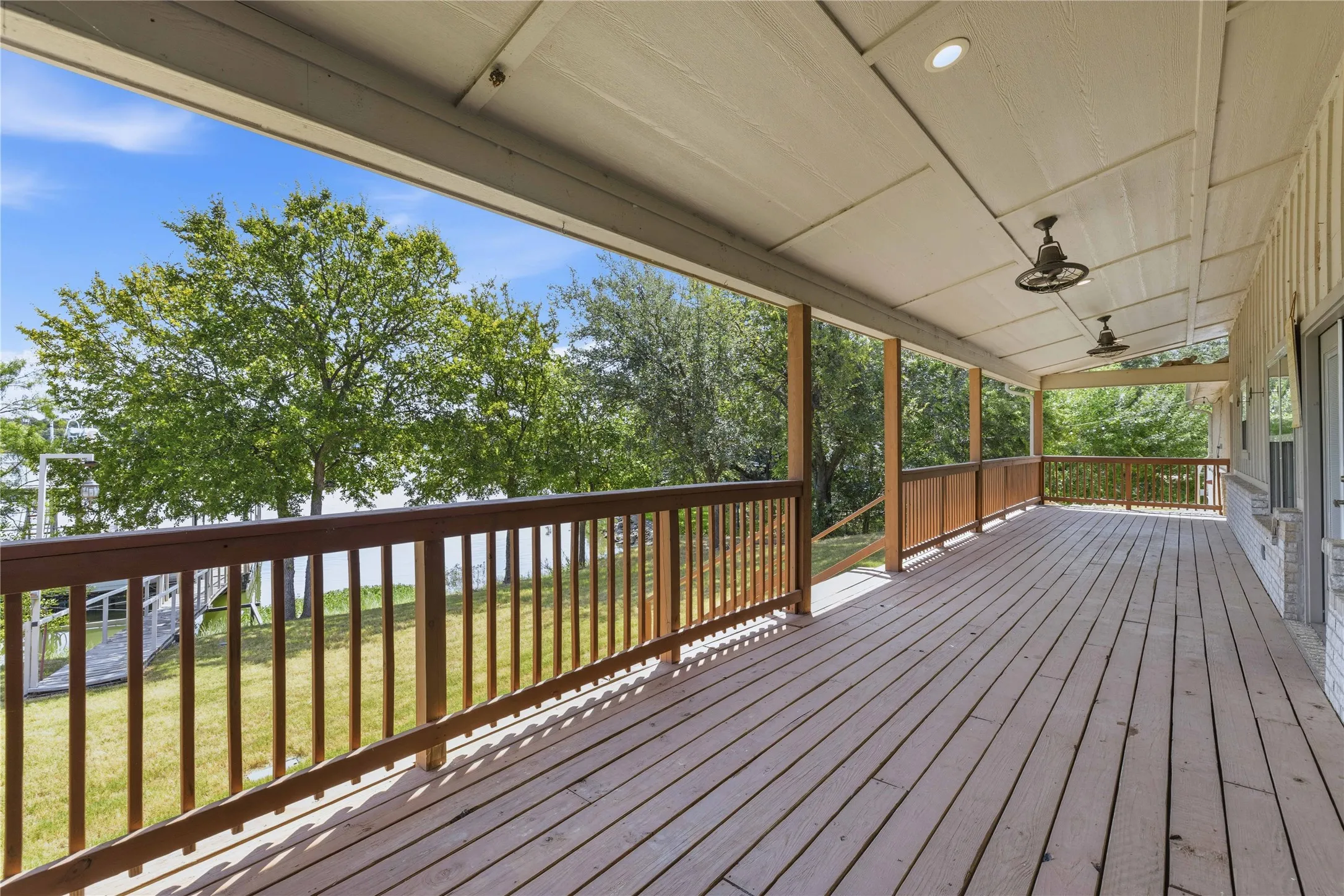 Single Family Residence For Sale in Brown County , 4660 Fm 3021, Brownwood, Texas 76801, 3 Bedroom, 3 Bathroom, 3 Garage spaces, 2,548 Sqft, built in 2019, mls#21363337, Real Estate Agent in Brownwood, Homes For Sale in Brown county, Homes For Sale in Brownwood, Realtor in Brownwood Texas, Real Estate Brokerage Independent Realty Texas, Luminita Cordes Realtor