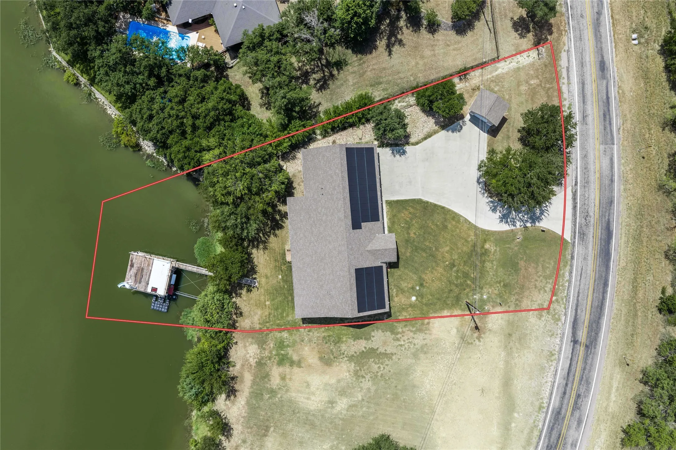 Single Family Residence For Sale in Brown County , 4660 Fm 3021, Brownwood, Texas 76801, 3 Bedroom, 3 Bathroom, 3 Garage spaces, 2,548 Sqft, built in 2019, mls#21363337, Real Estate Agent in Brownwood, Homes For Sale in Brown county, Homes For Sale in Brownwood, Realtor in Brownwood Texas, Real Estate Brokerage Independent Realty Texas, Luminita Cordes Realtor