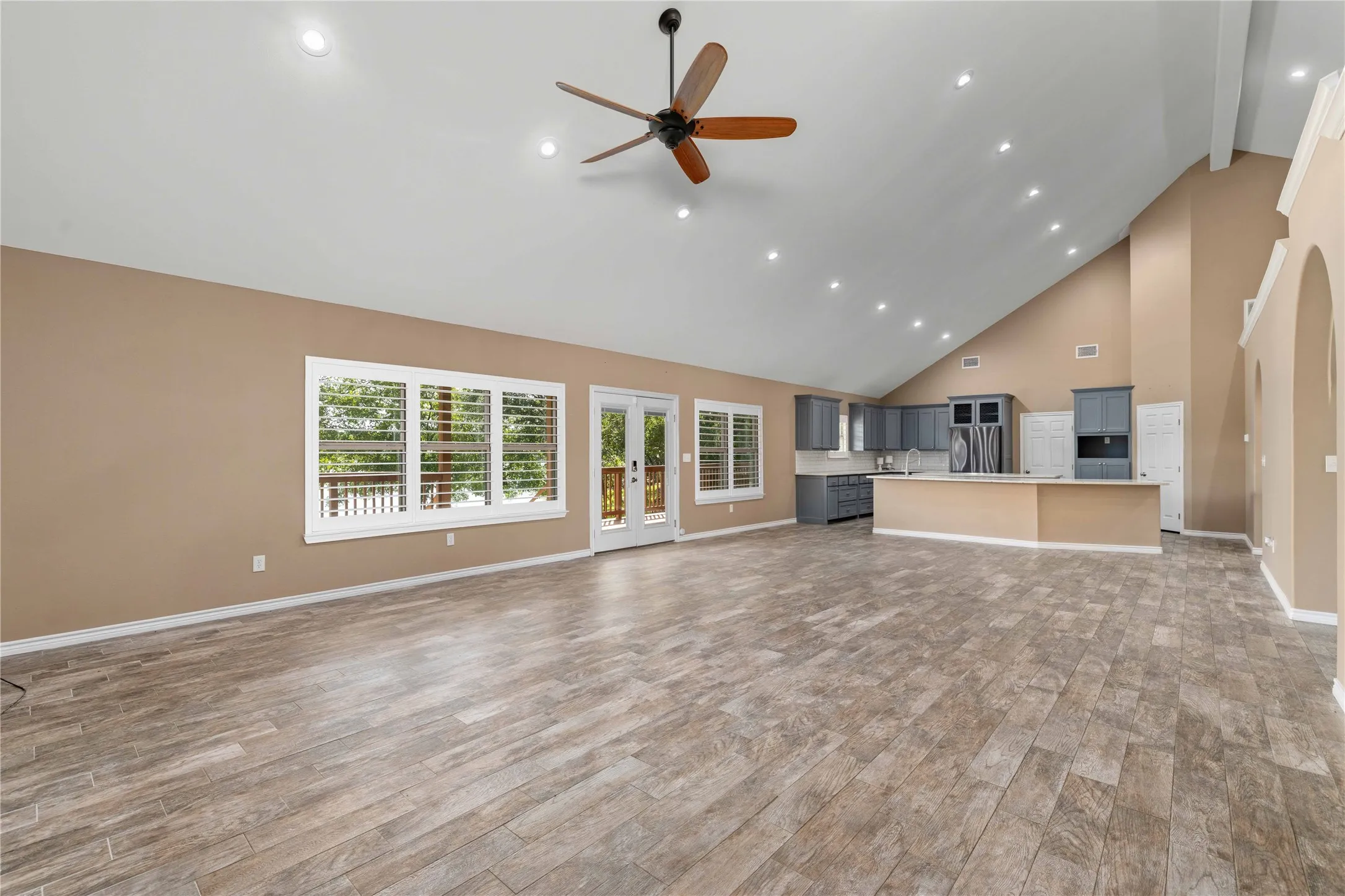 Single Family Residence For Sale in Brown County , 4660 Fm 3021, Brownwood, Texas 76801, 3 Bedroom, 3 Bathroom, 3 Garage spaces, 2,548 Sqft, built in 2019, mls#21363337, Real Estate Agent in Brownwood, Homes For Sale in Brown county, Homes For Sale in Brownwood, Realtor in Brownwood Texas, Real Estate Brokerage Independent Realty Texas, Luminita Cordes Realtor