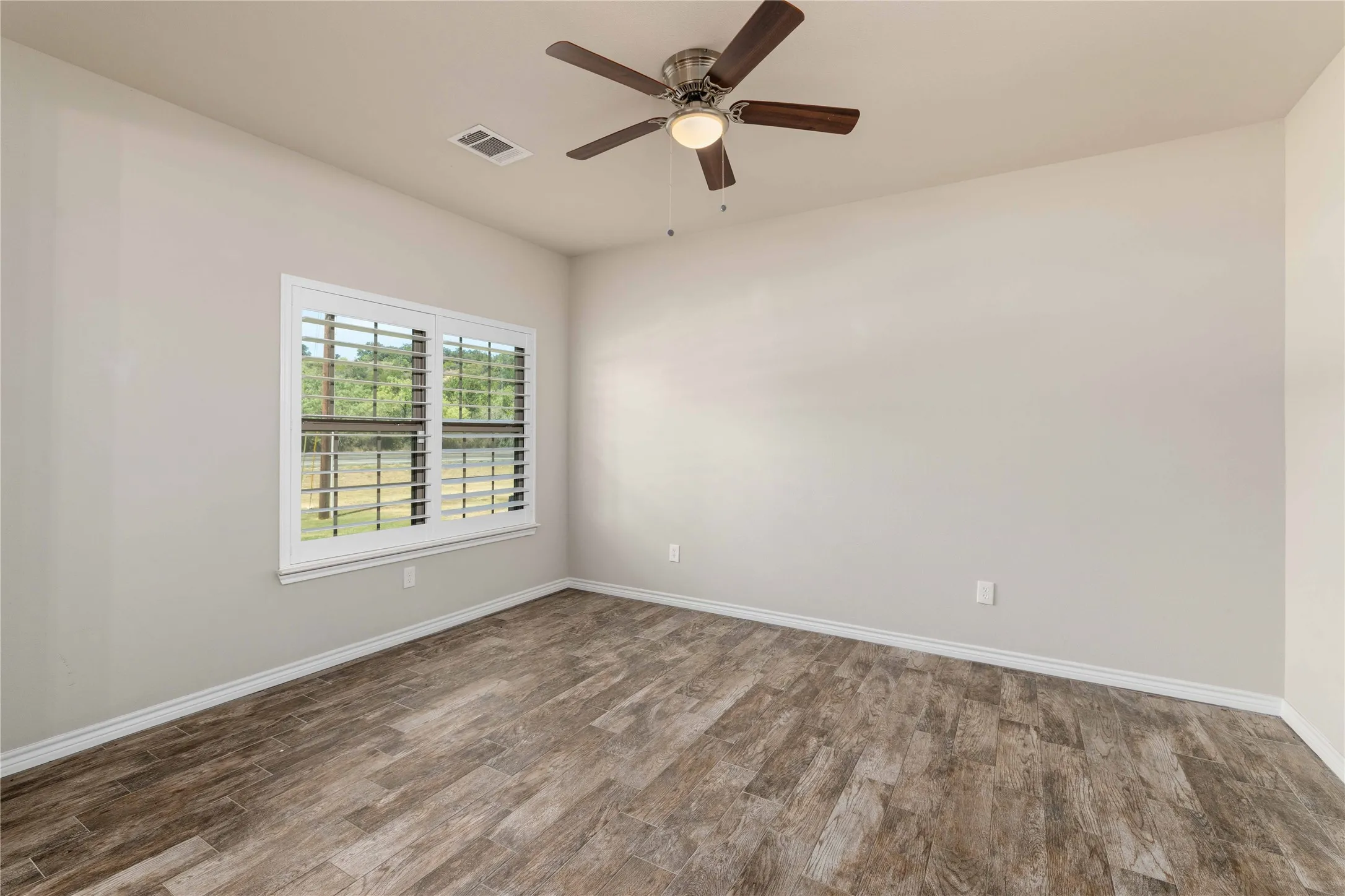 Single Family Residence For Sale in Brown County , 4660 Fm 3021, Brownwood, Texas 76801, 3 Bedroom, 3 Bathroom, 3 Garage spaces, 2,548 Sqft, built in 2019, mls#21363337, Real Estate Agent in Brownwood, Homes For Sale in Brown county, Homes For Sale in Brownwood, Realtor in Brownwood Texas, Real Estate Brokerage Independent Realty Texas, Luminita Cordes Realtor