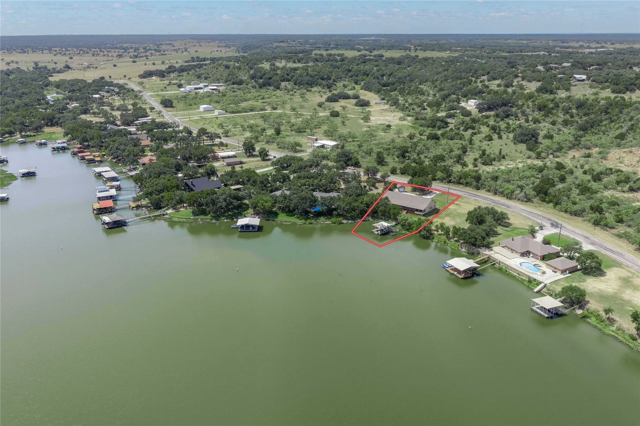 Single Family Residence For Sale in Brown County , 4660 Fm 3021, Brownwood, Texas 76801, 3 Bedroom, 3 Bathroom, 3 Garage spaces, 2,548 Sqft, built in 2019, mls#21363337, Real Estate Agent in Brownwood, Homes For Sale in Brown county, Homes For Sale in Brownwood, Realtor in Brownwood Texas, Real Estate Brokerage Independent Realty Texas, Luminita Cordes Realtor