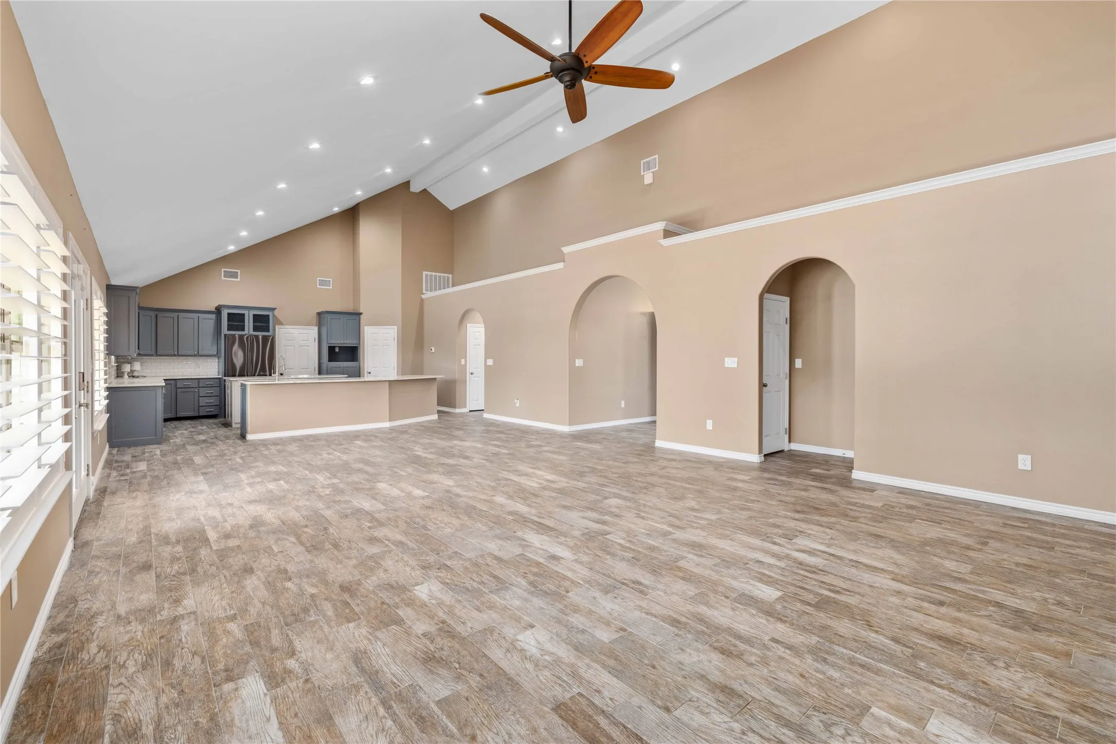 Single Family Residence For Sale in Brown County , 4660 Fm 3021, Brownwood, Texas 76801, 3 Bedroom, 3 Bathroom, 3 Garage spaces, 2,548 Sqft, built in 2019, mls#21363337, Real Estate Agent in Brownwood, Homes For Sale in Brown county, Homes For Sale in Brownwood, Realtor in Brownwood Texas, Real Estate Brokerage Independent Realty Texas, Luminita Cordes Realtor