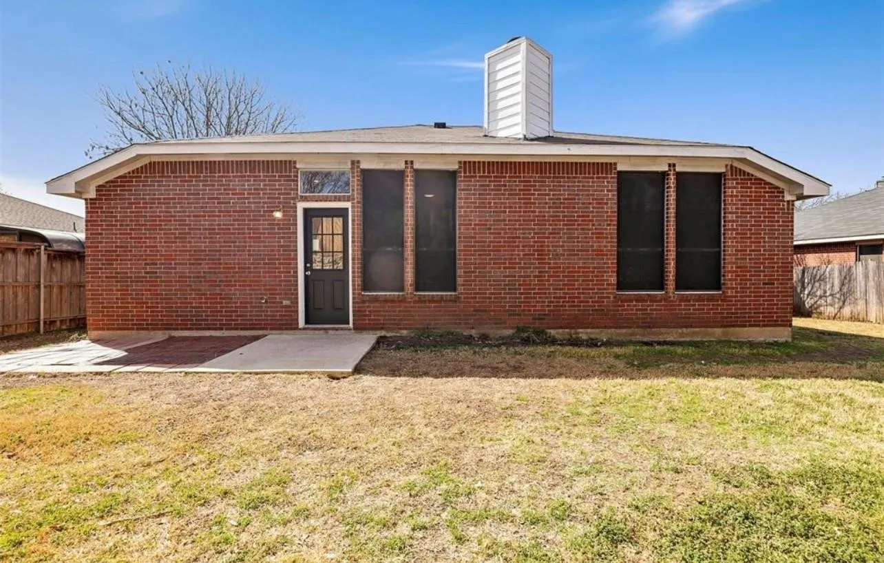 Single Family Residence For Rent in Collin County , 4917 Brookridge Avenue, Mc Kinney, Texas 75071, 3 Bedroom, 2 Bathroom, 2 Garage spaces, 1,404 Sqft, built in 2001, mls#21363463, Real Estate Agent in Mc Kinney, Homes For Rent in Collin county, Homes For Rent in Mc Kinney, Realtor in Mc Kinney Texas, Real Estate Brokerage Independent Realty Texas, Luminita Cordes Realtor