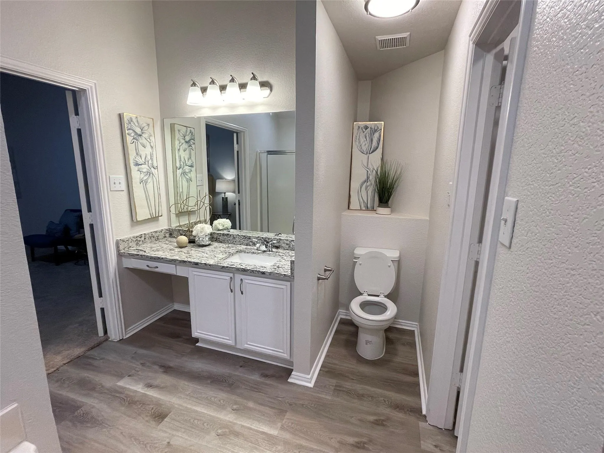 Single Family Residence For Rent in Collin County , 4917 Brookridge Avenue, Mc Kinney, Texas 75071, 3 Bedroom, 2 Bathroom, 2 Garage spaces, 1,404 Sqft, built in 2001, mls#21363463, Real Estate Agent in Mc Kinney, Homes For Rent in Collin county, Homes For Rent in Mc Kinney, Realtor in Mc Kinney Texas, Real Estate Brokerage Independent Realty Texas, Luminita Cordes Realtor