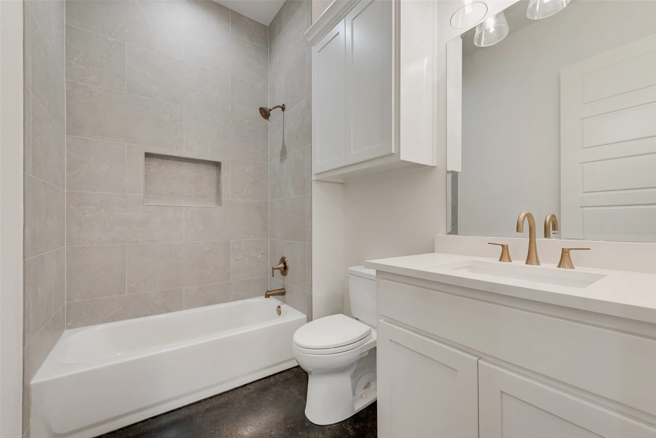 Single Family Residence For Sale in Hunt County , 6326 FM 2101, Quinlan, Texas 75474, 3 Bedroom, 4 Bathroom, 2 Garage spaces, 2,004 Sqft, built in 2026, mls#21362542, Real Estate Agent in Quinlan, Homes For Sale in Hunt county, Homes For Sale in Quinlan, Realtor in Quinlan Texas, Real Estate Brokerage Independent Realty Texas, Luminita Cordes Realtor