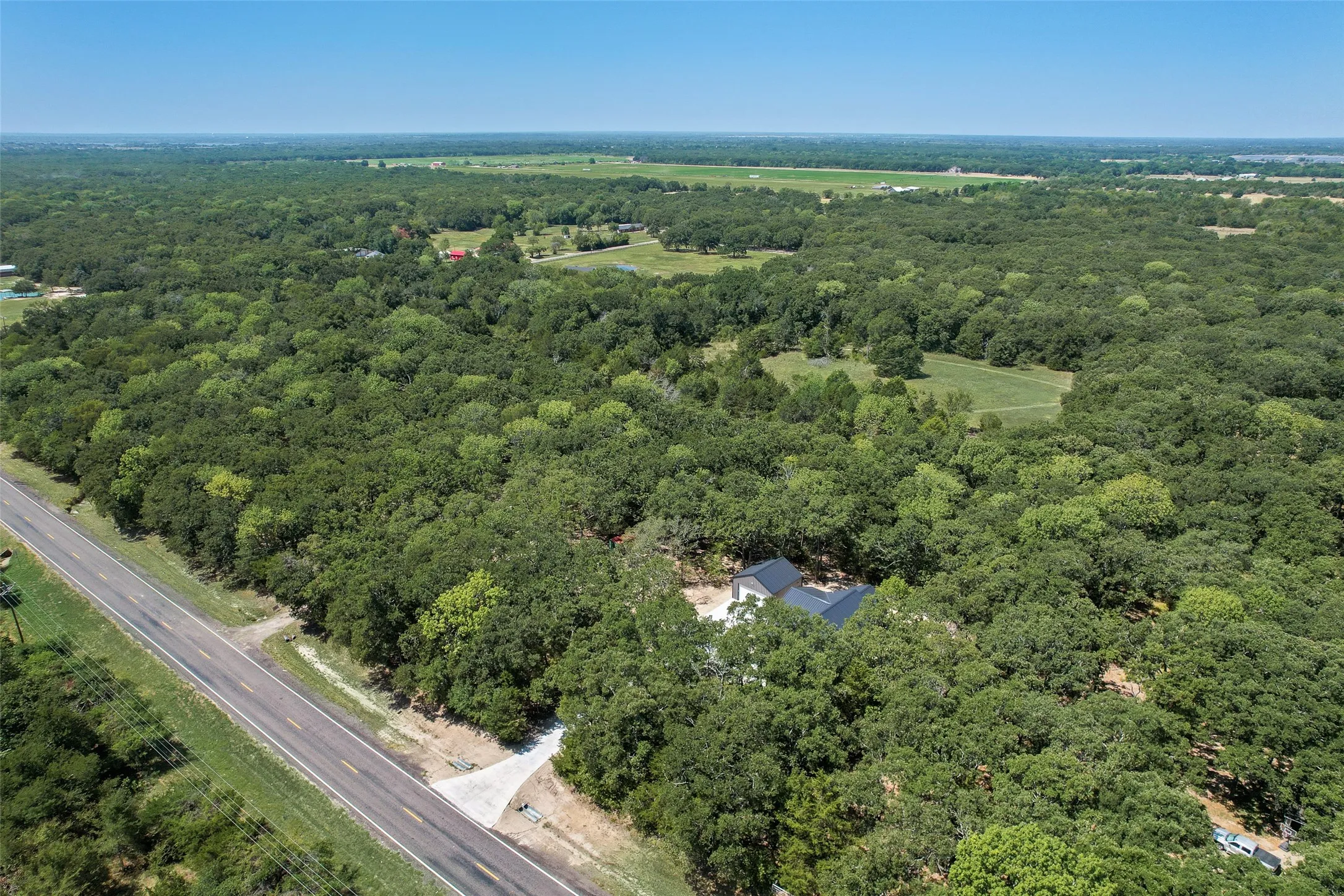 Single Family Residence For Sale in Hunt County , 6326 FM 2101, Quinlan, Texas 75474, 3 Bedroom, 4 Bathroom, 2 Garage spaces, 2,004 Sqft, built in 2026, mls#21362542, Real Estate Agent in Quinlan, Homes For Sale in Hunt county, Homes For Sale in Quinlan, Realtor in Quinlan Texas, Real Estate Brokerage Independent Realty Texas, Luminita Cordes Realtor