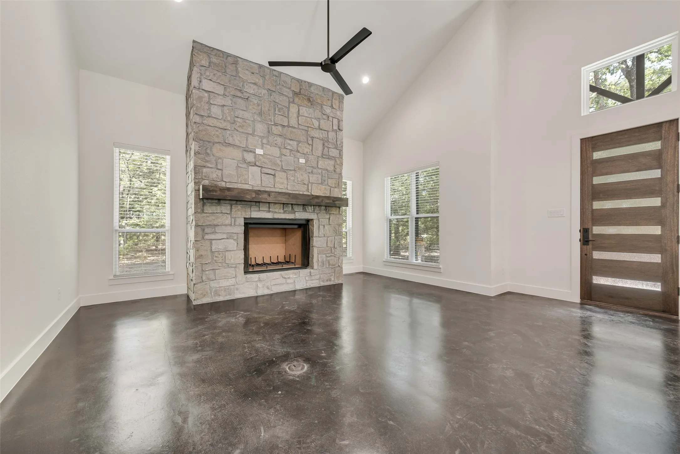 Single Family Residence For Sale in Hunt County , 6326 FM 2101, Quinlan, Texas 75474, 3 Bedroom, 4 Bathroom, 2 Garage spaces, 2,004 Sqft, built in 2026, mls#21362542, Real Estate Agent in Quinlan, Homes For Sale in Hunt county, Homes For Sale in Quinlan, Realtor in Quinlan Texas, Real Estate Brokerage Independent Realty Texas, Luminita Cordes Realtor